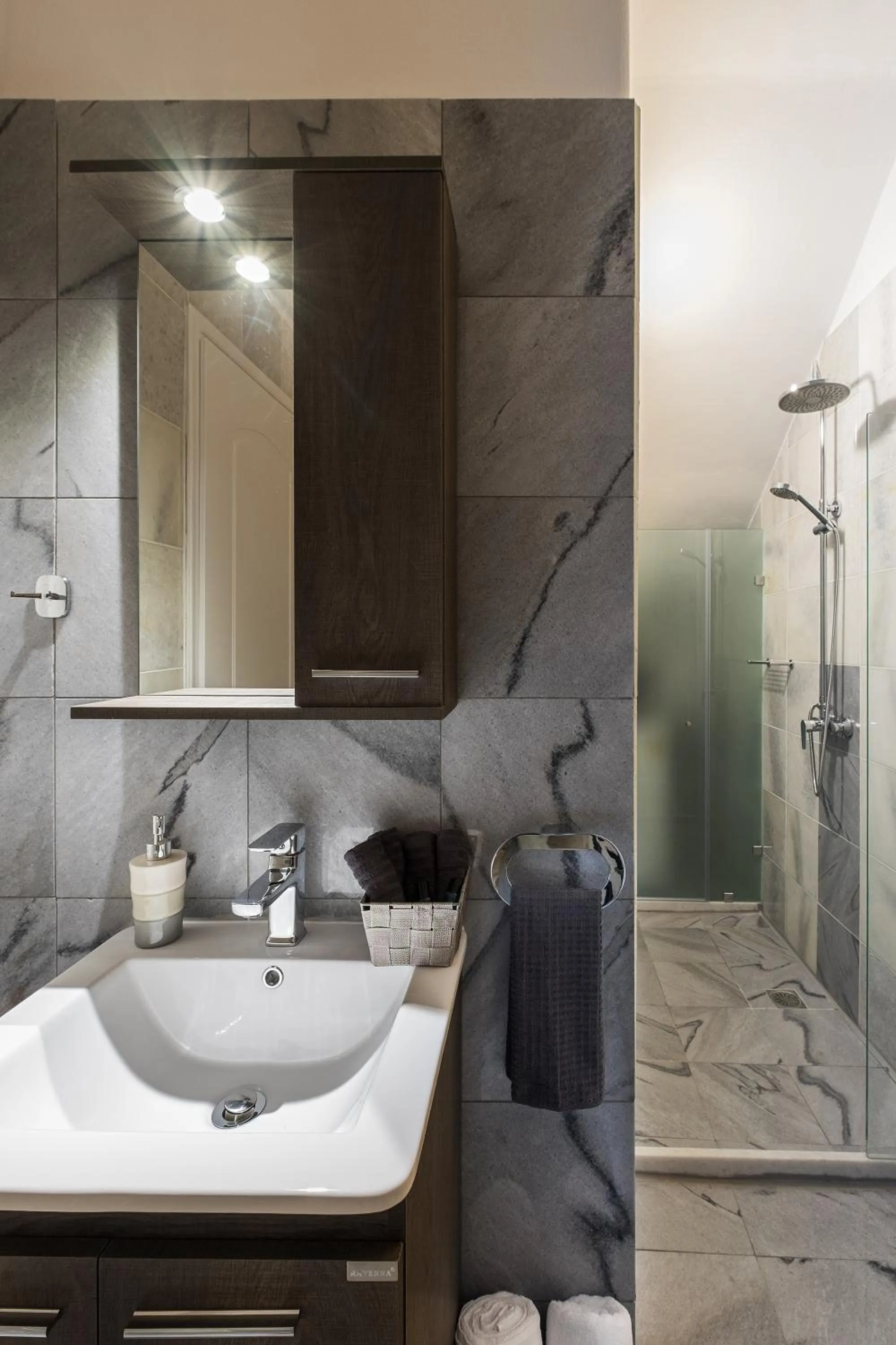 Shower in Paros Villas Nereids