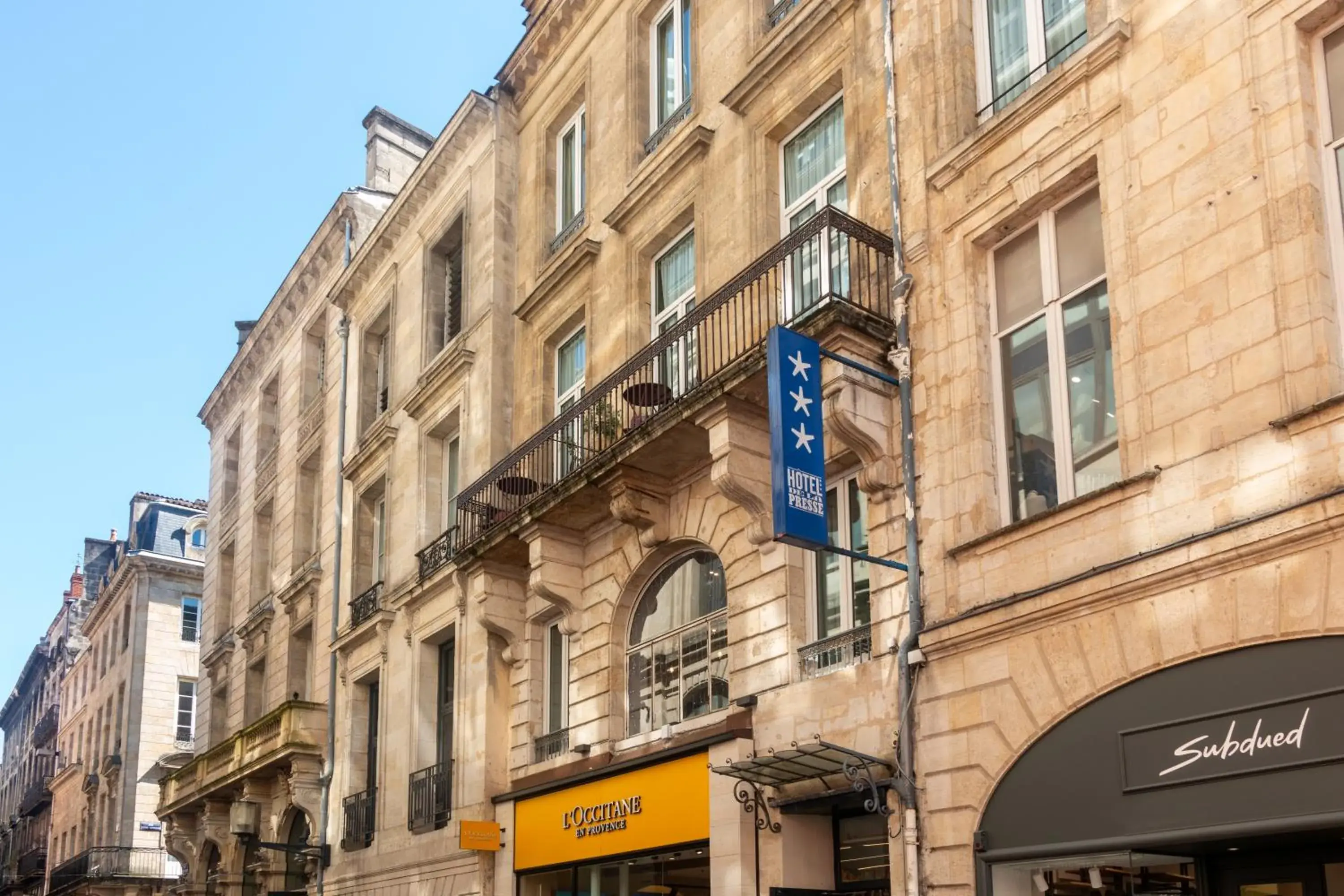 Classic Double Room in Urban Style Bordeaux Centre Hotel de la Presse Classic Double Room in Urban Style Bordeaux Centre Hotel de la Presse