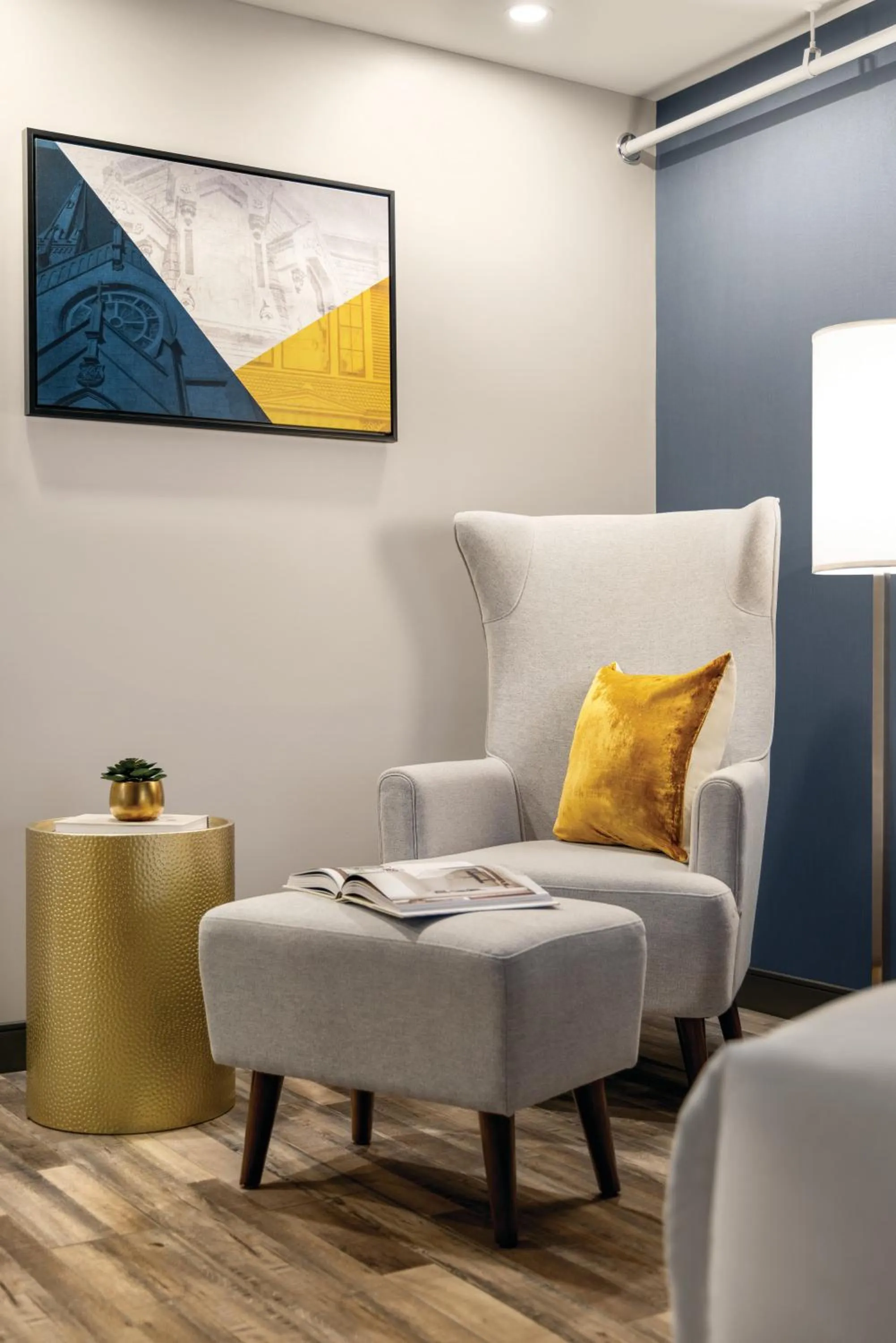 Living room in Canadas Best Value Inn Saint John New Brunswick