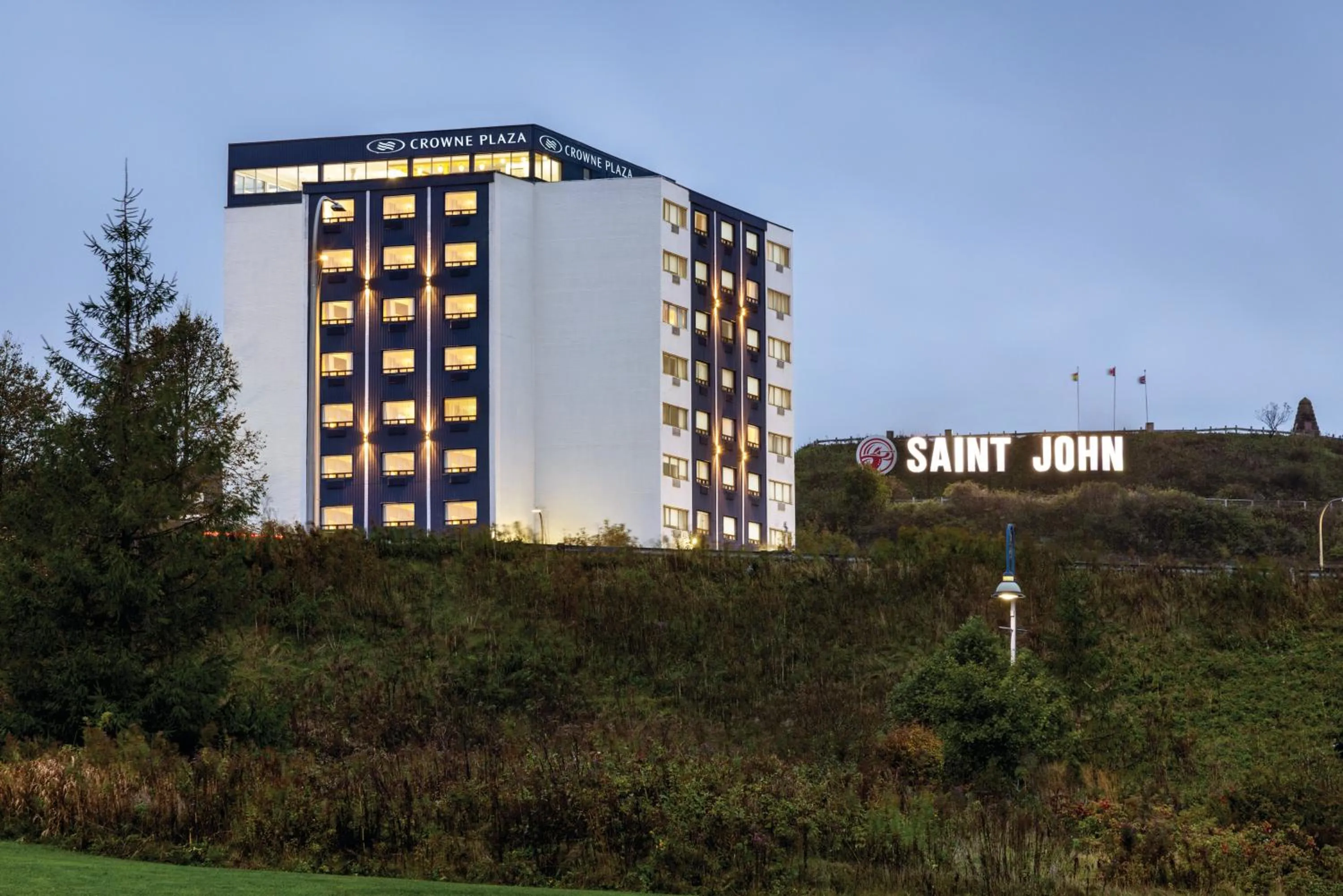 Property building in Canadas Best Value Inn Saint John New Brunswick