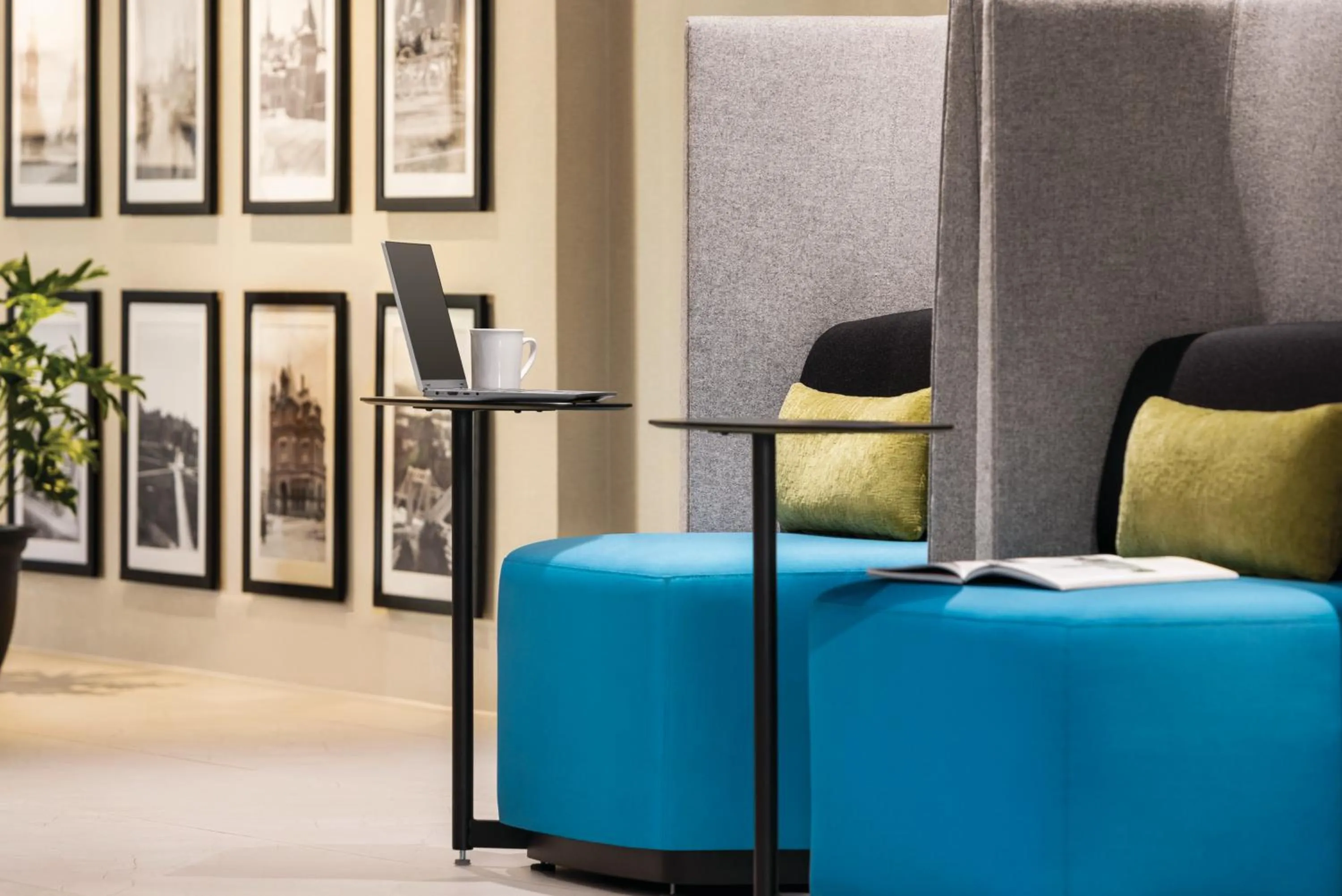 Lounge or bar in Canadas Best Value Inn Saint John New Brunswick