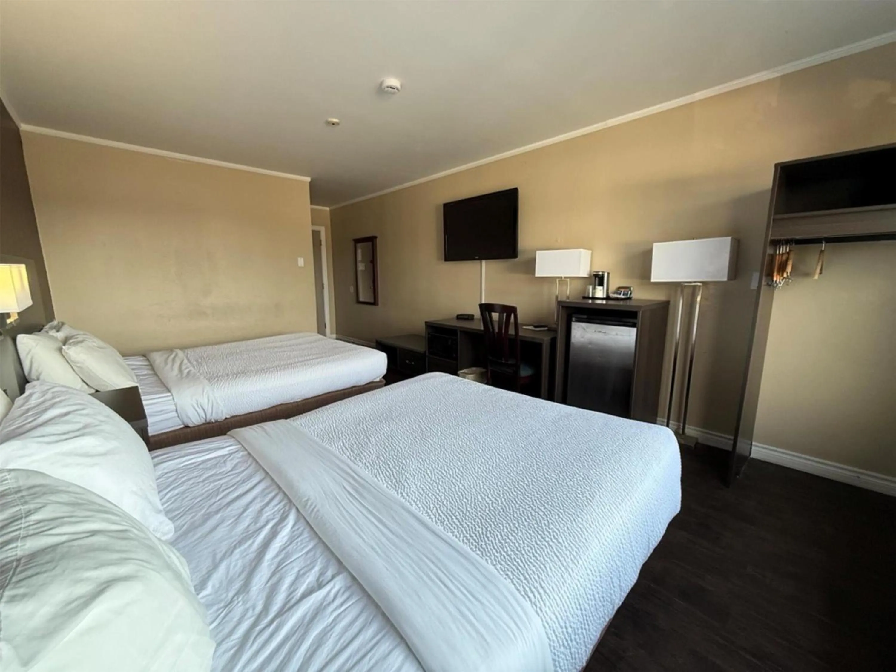 Bed in SureStay by Best Western Brockville