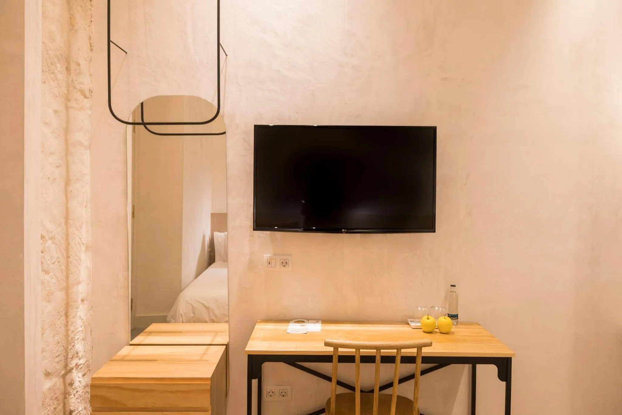 TV and multimedia in VEINTIUNO Emblematic Hotels - Adults Only