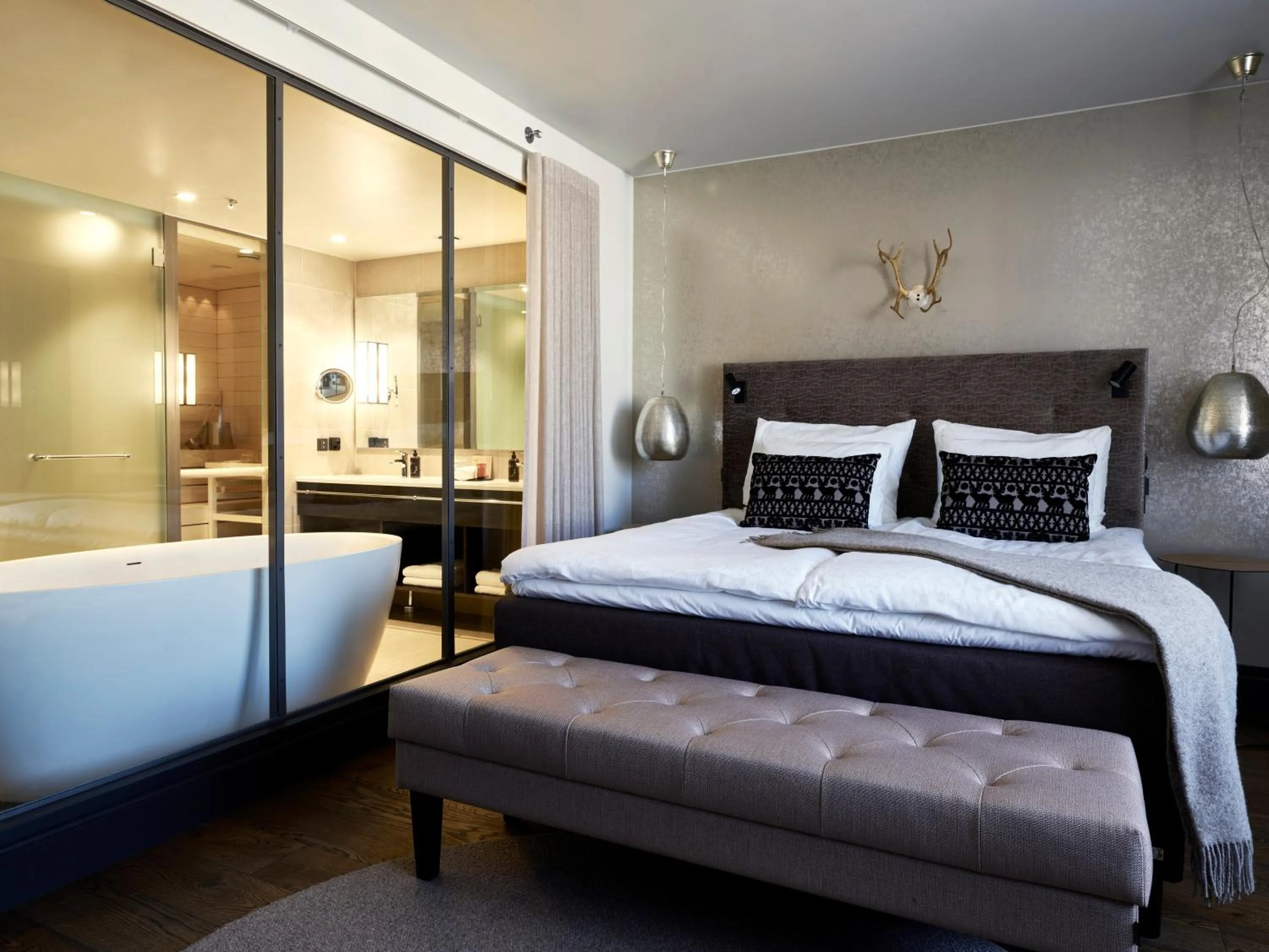 Bed in Lapland Hotels Bulevardi