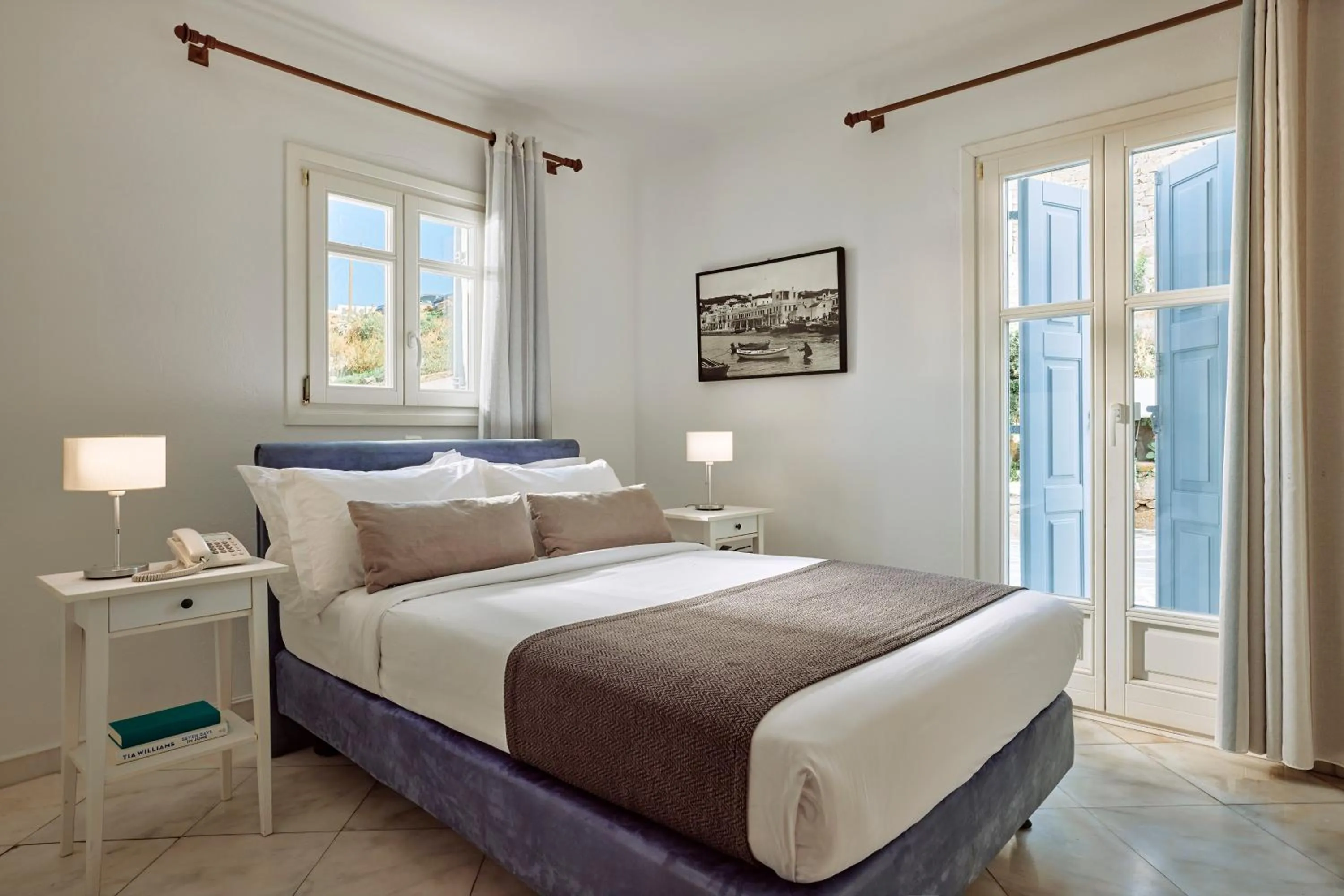 Bedroom, Bed in Hotel Adonis