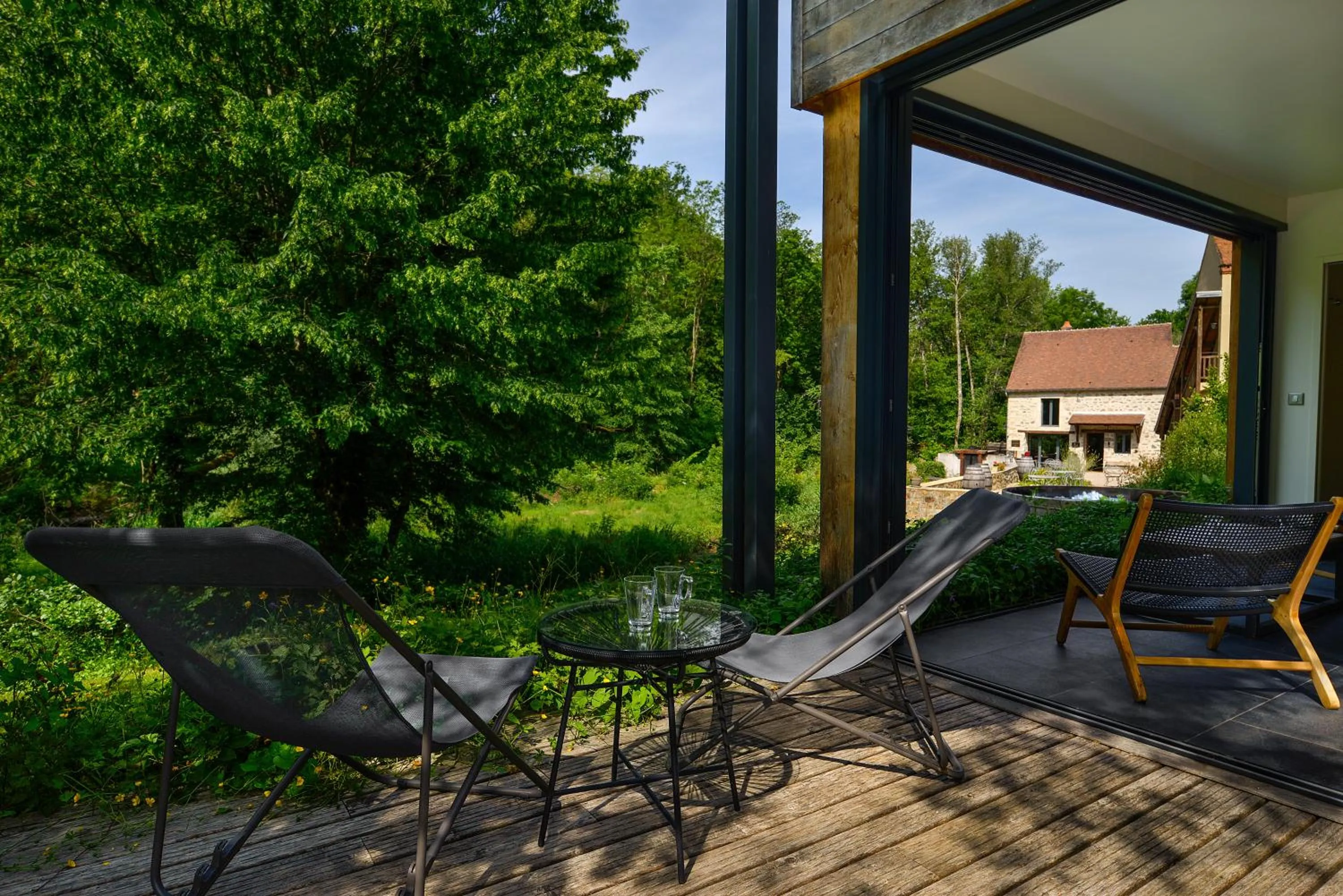 Hot Tub in Demeures et Châteaux Moulin des Templiers Hôtel & SPA