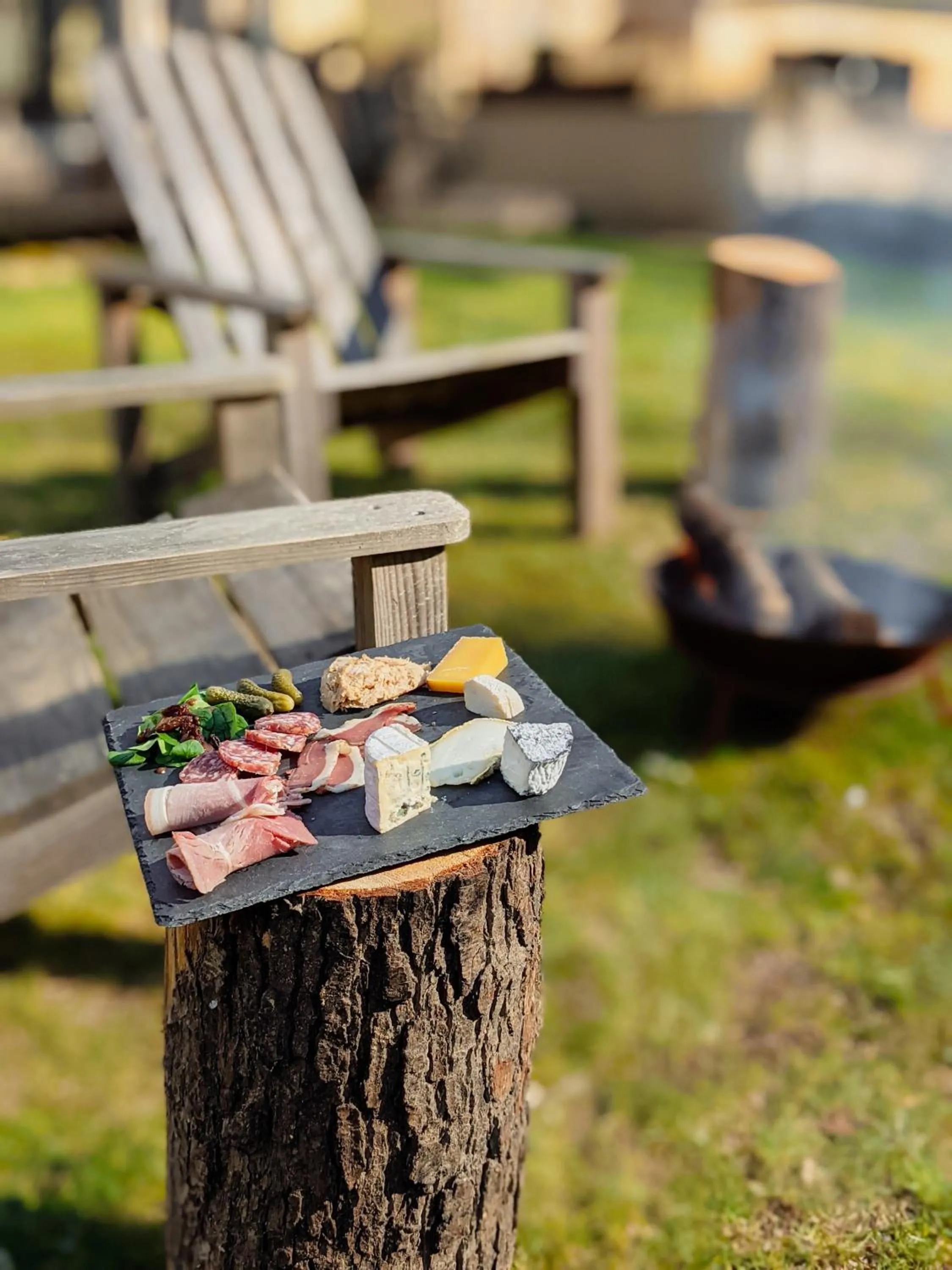 Garden in Demeures et Châteaux Moulin des Templiers Hôtel & SPA