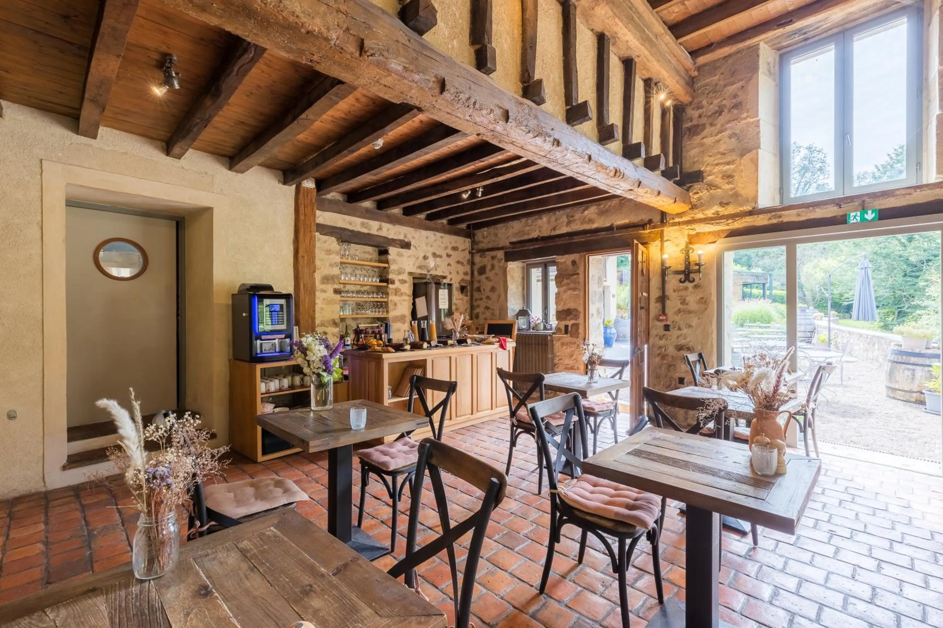 Restaurant/places to eat in Demeures et Châteaux Moulin des Templiers Hôtel & SPA