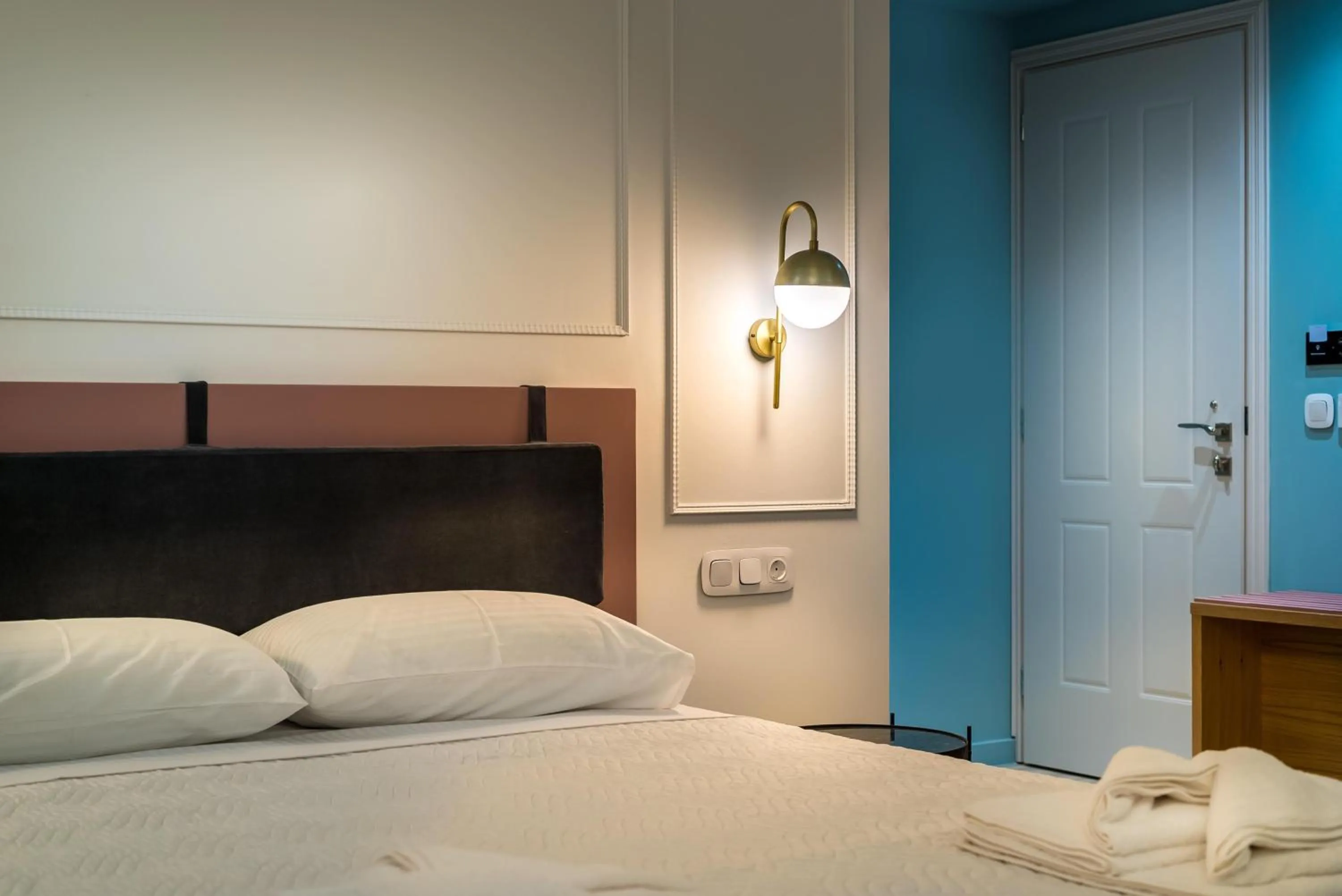 Bedroom, Bed in Allure Central Boutique