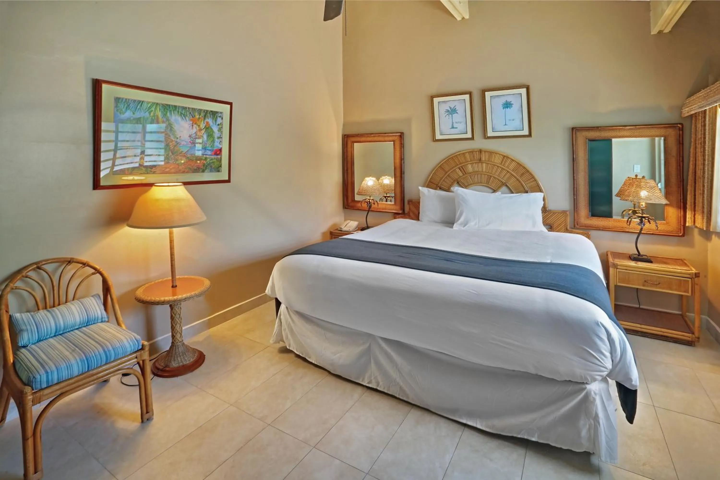 Bedroom, Bed in Secret Harbour Beach Resort