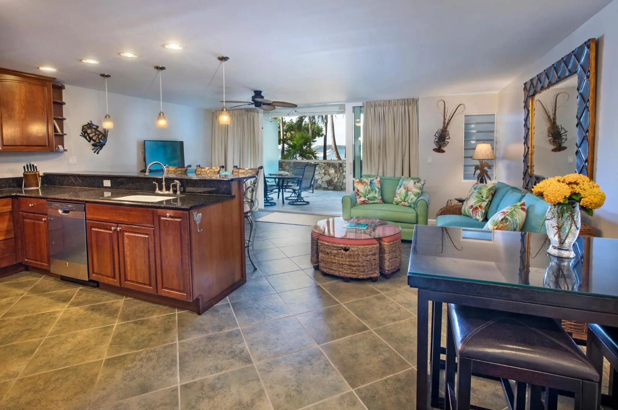 Photo of the whole room in Secret Harbour Beach Resort