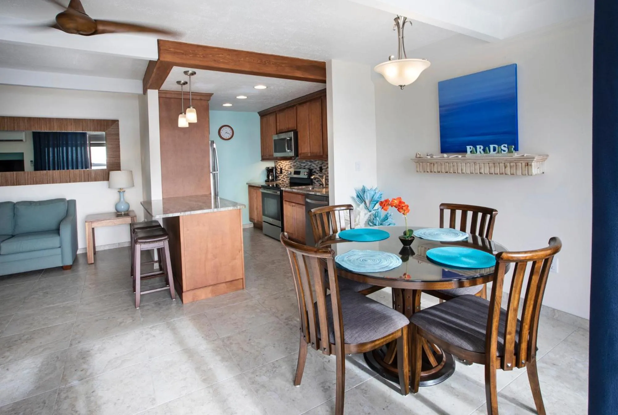 Photo of the whole room in Secret Harbour Beach Resort