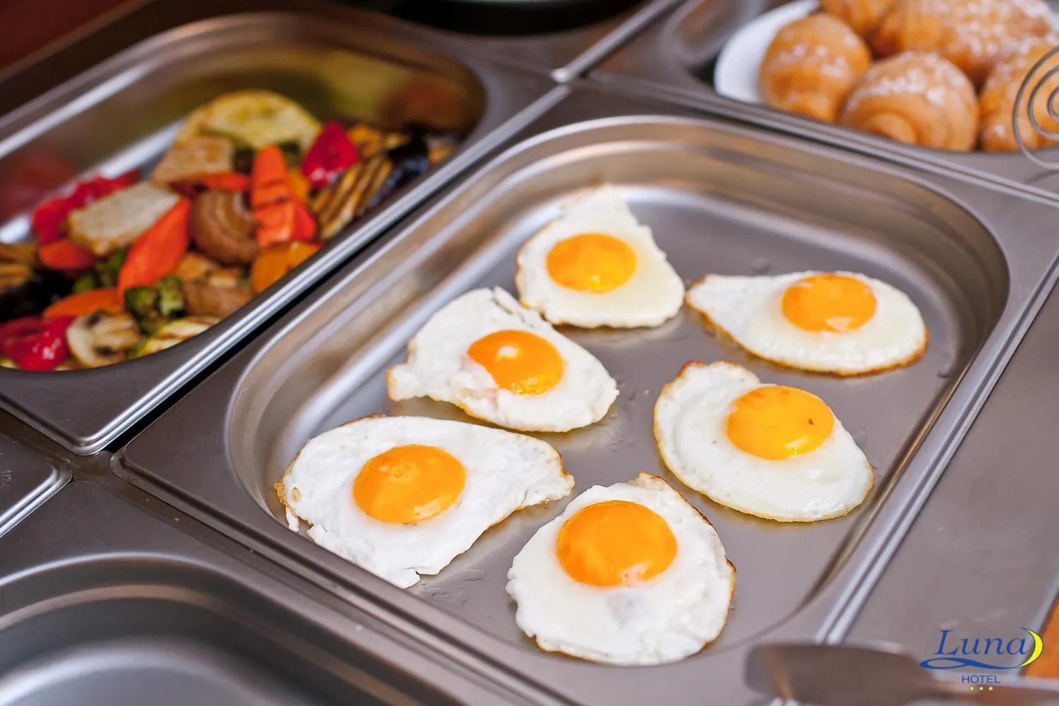 Breakfast in Luna Hotel