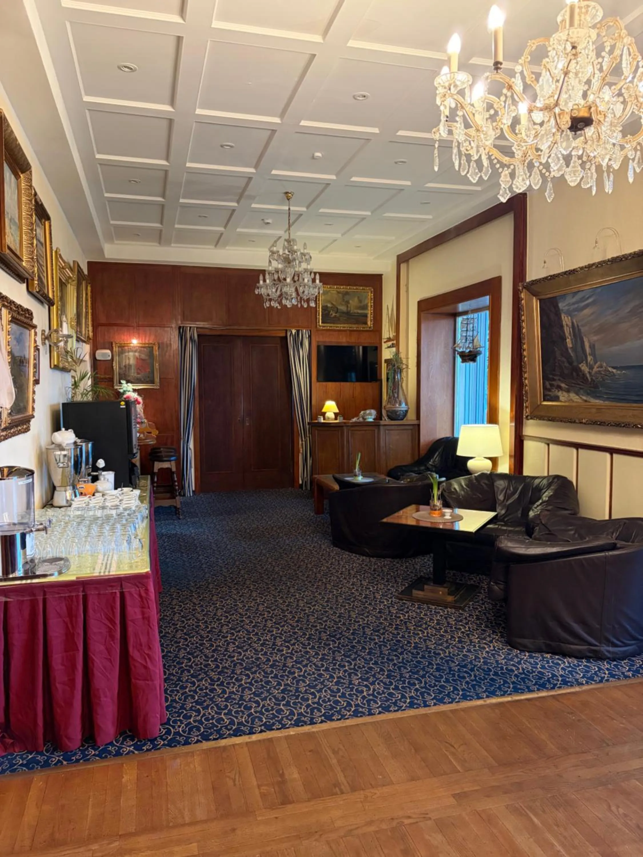 Breakfast in Hotel Stolteraa