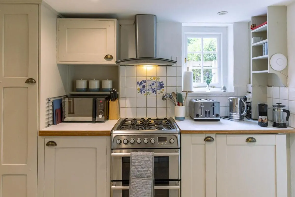 Danny Lodge - Country Cottage Near Brighton by Huluki Sussex Stays