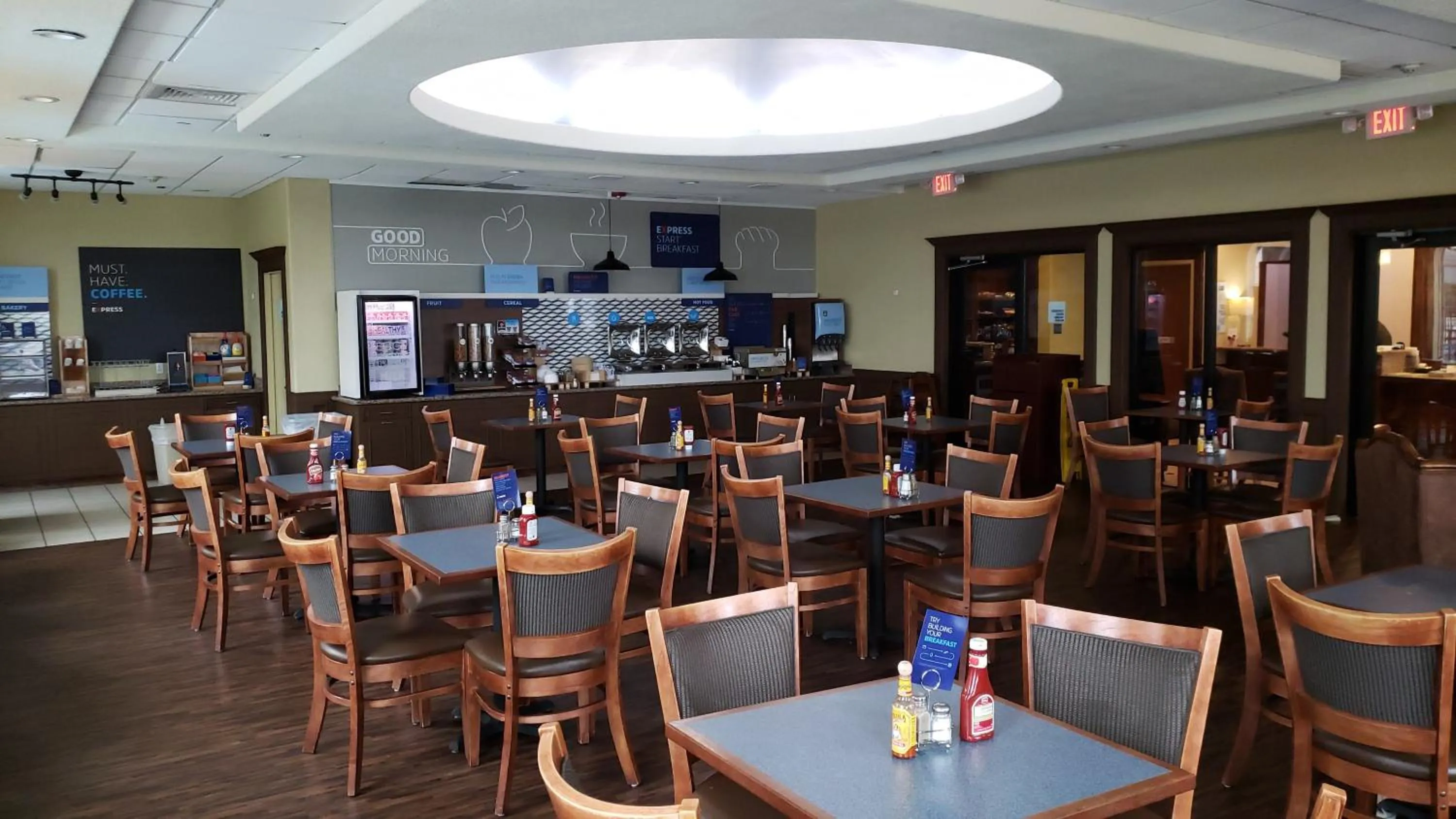 Breakfast in Holiday Inn Express & Suites Galveston West-Seawall