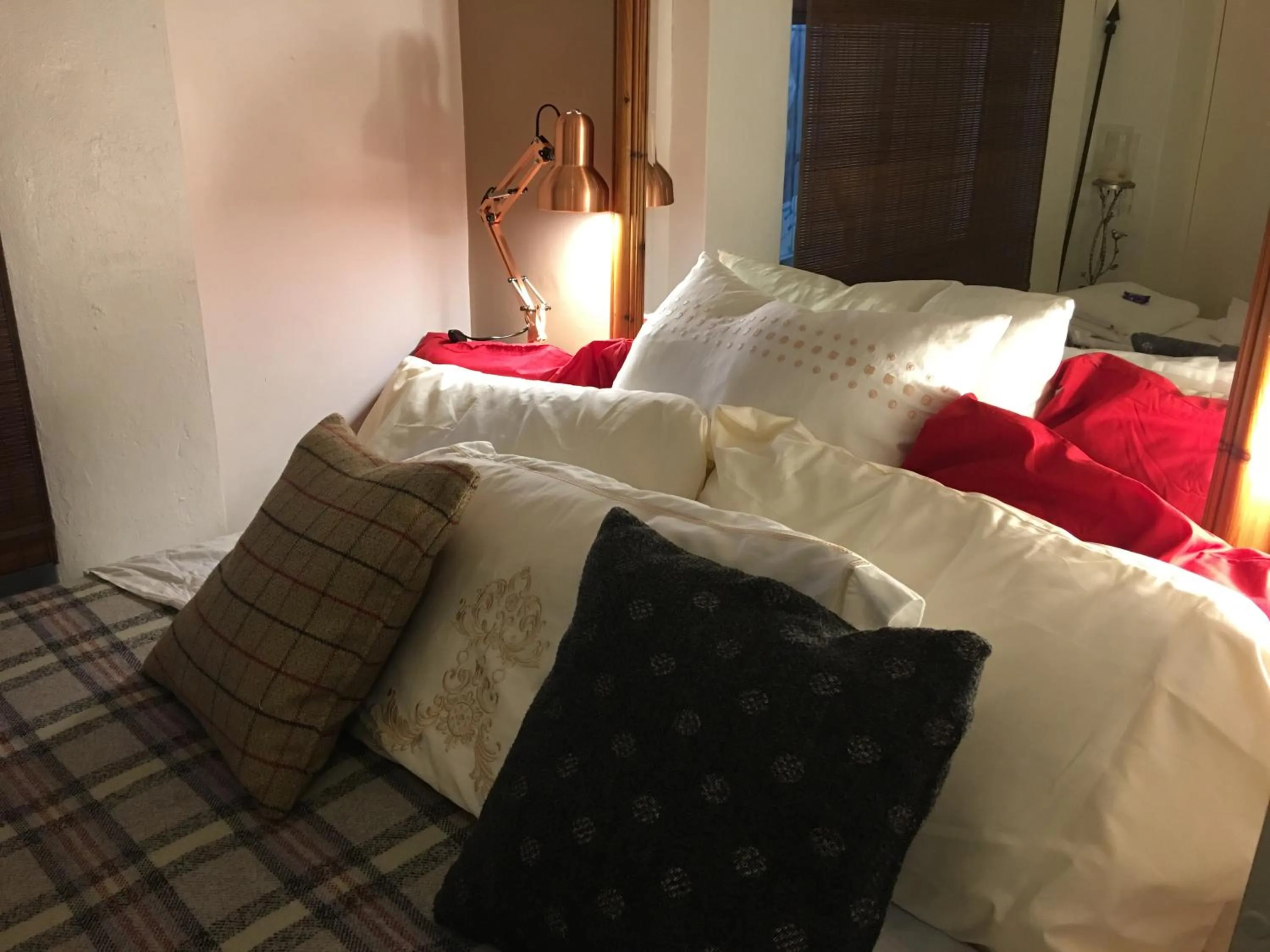 Bed in Wynberg House Bed & Breakfast Swansea