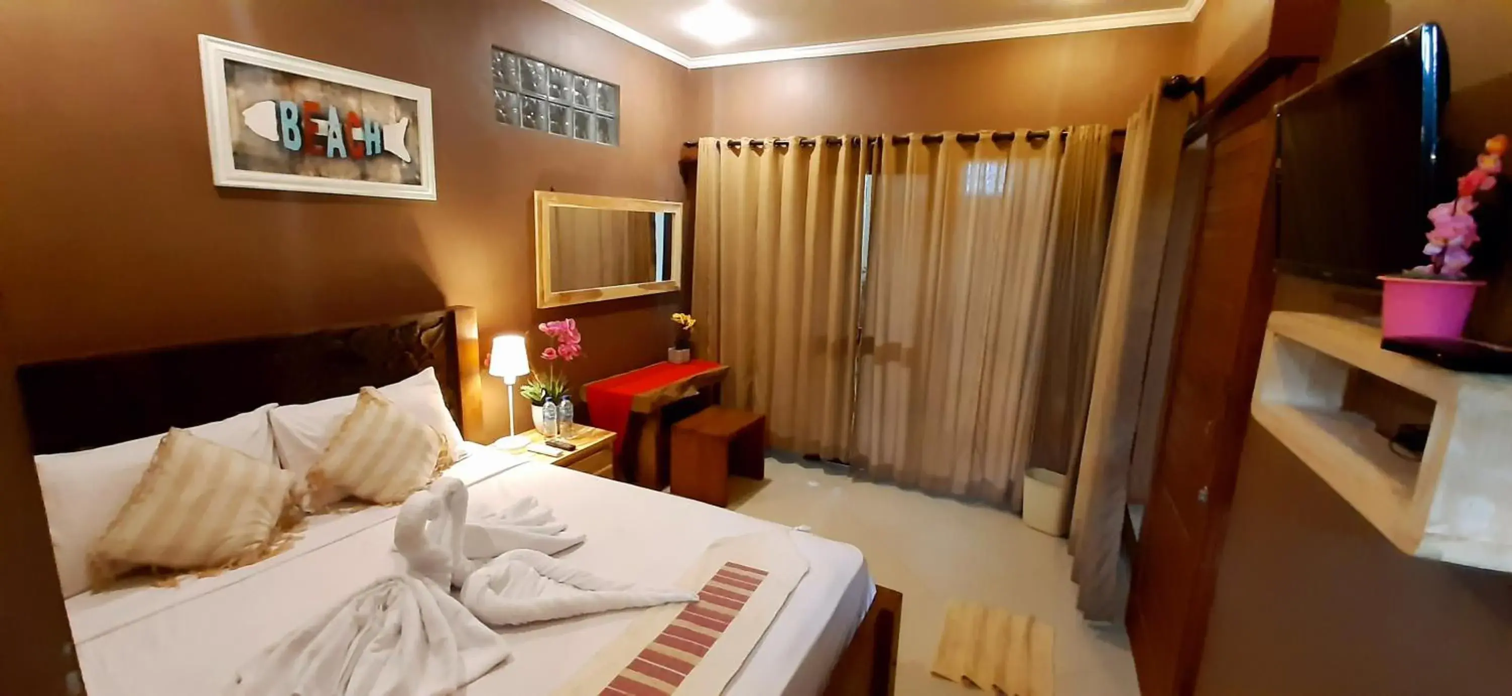 Deluxe Double Room in The point surfcamp Bali Deluxe Double Room in The point surfcamp Bali