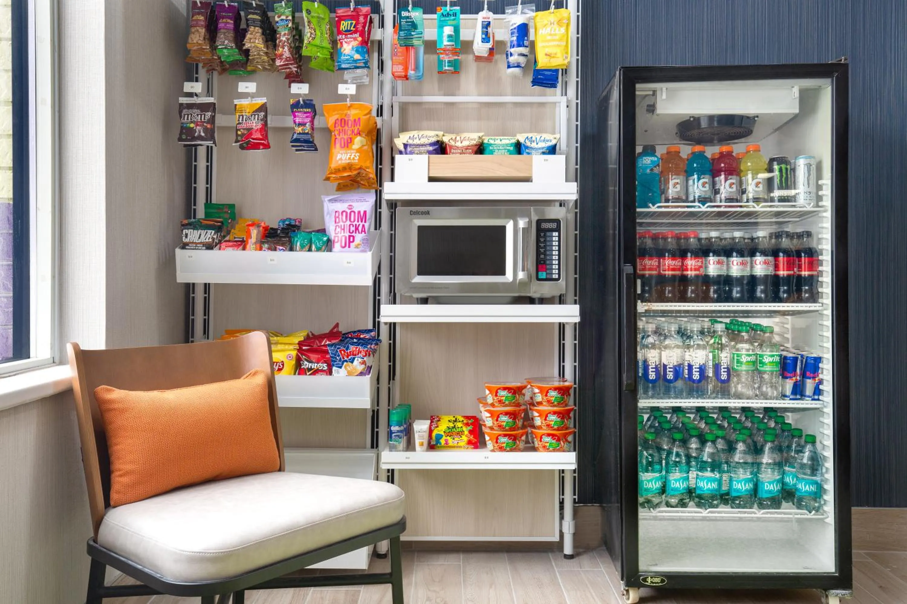 On-site shops in Spark by Hilton Brockville