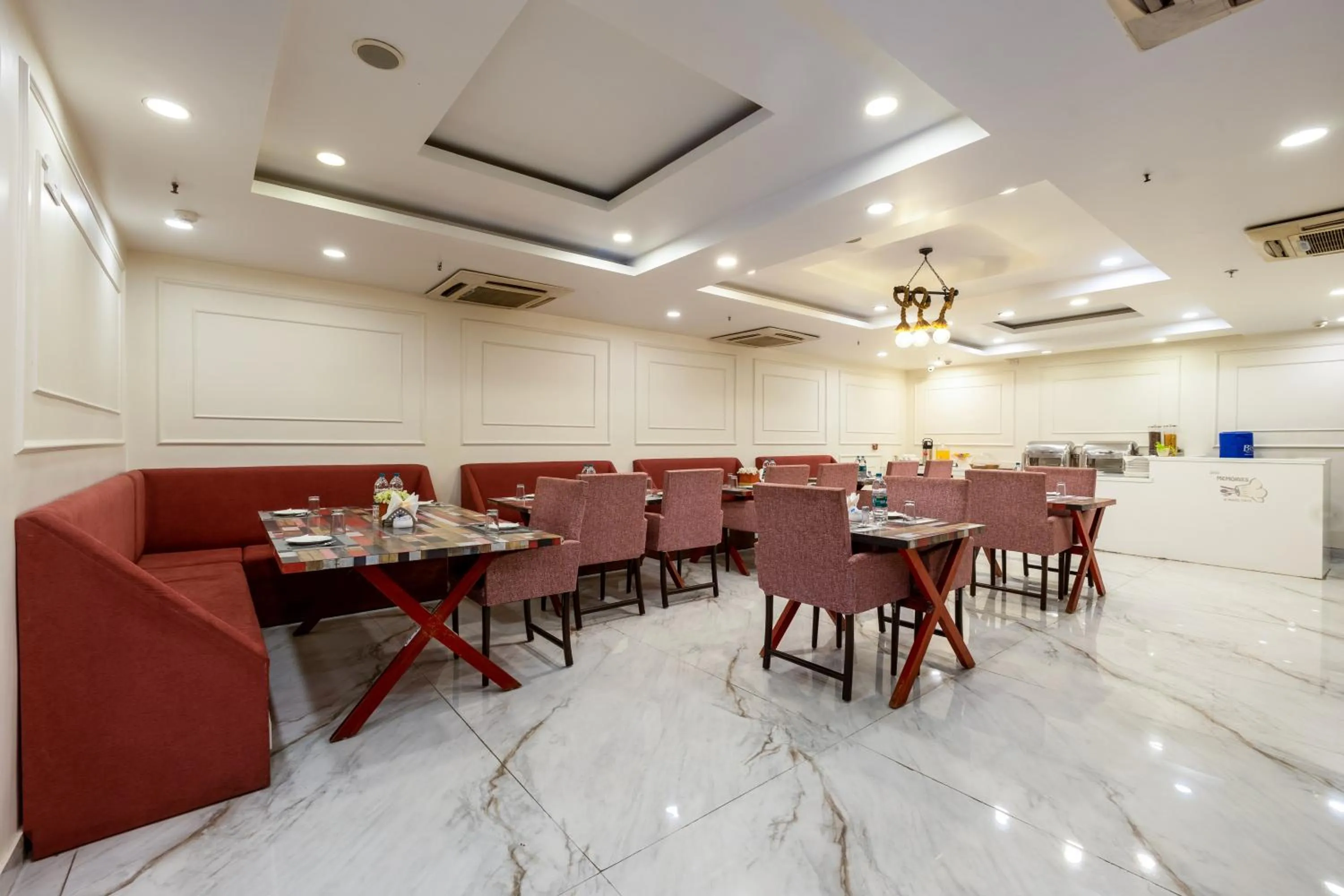 Restaurant/places to eat in Hotel PK Residency Sector 18 Noida