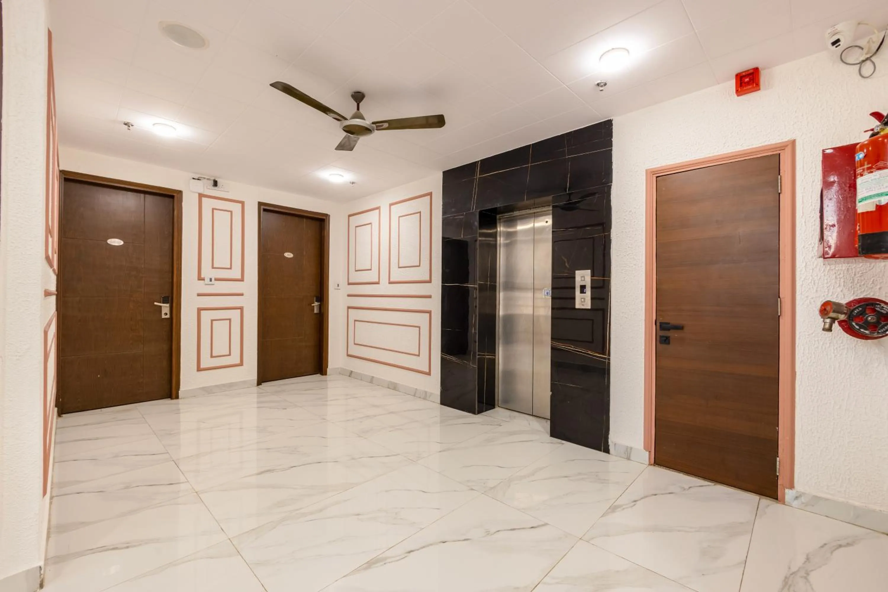 elevator in Hotel PK Residency Sector 18 Noida