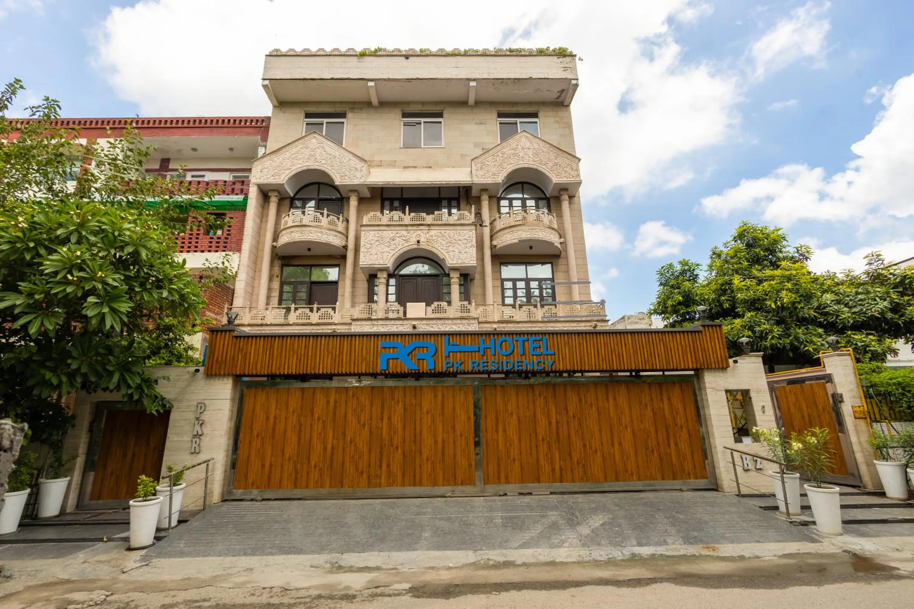 Property building in Hotel PK Residency Sector 18 Noida