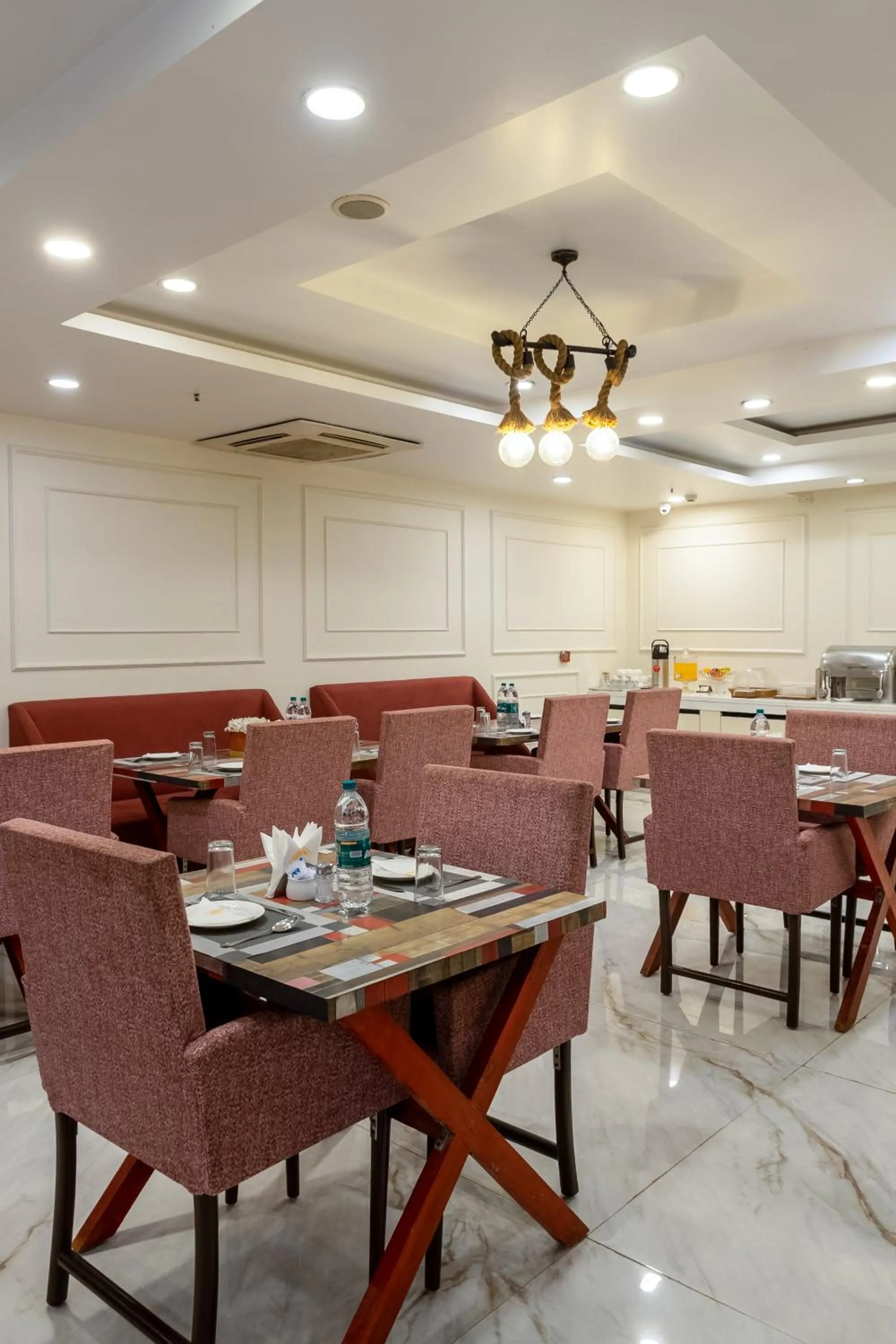Restaurant/places to eat in Hotel PK Residency Sector 18 Noida