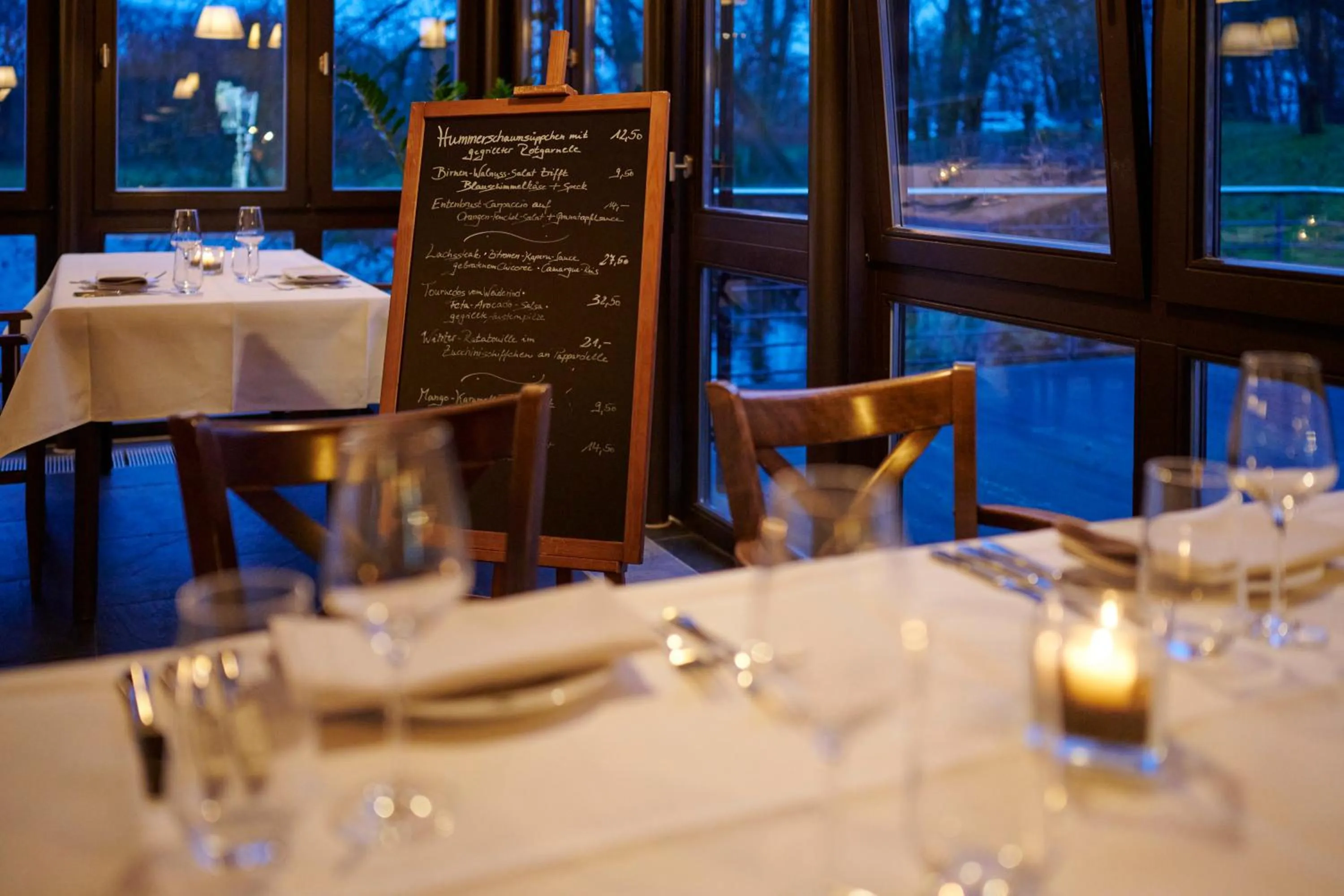 Restaurant/places to eat in Schloss Wissen