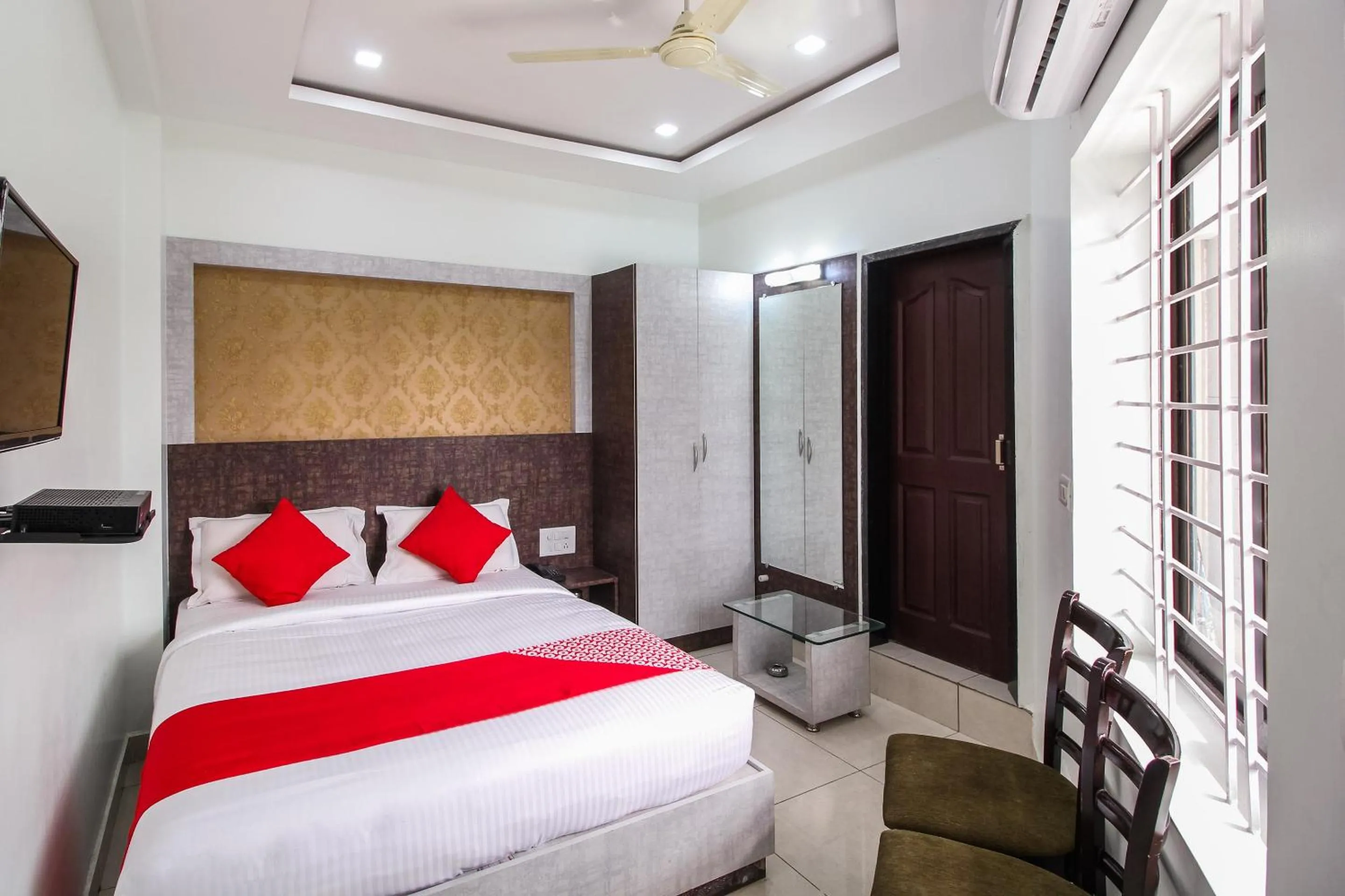 Bedroom, Bed in Hotel O Eagle Fantasy