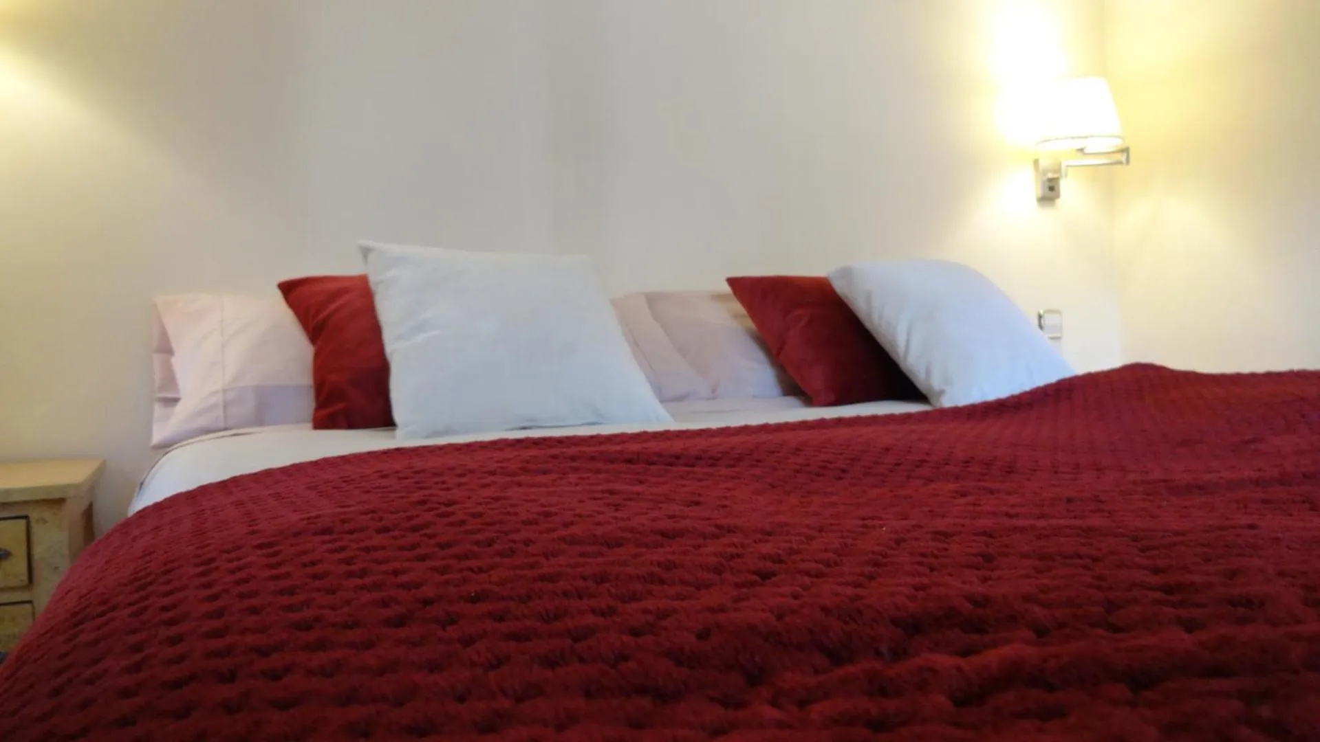 Bed in Hotel Rural Cayetana