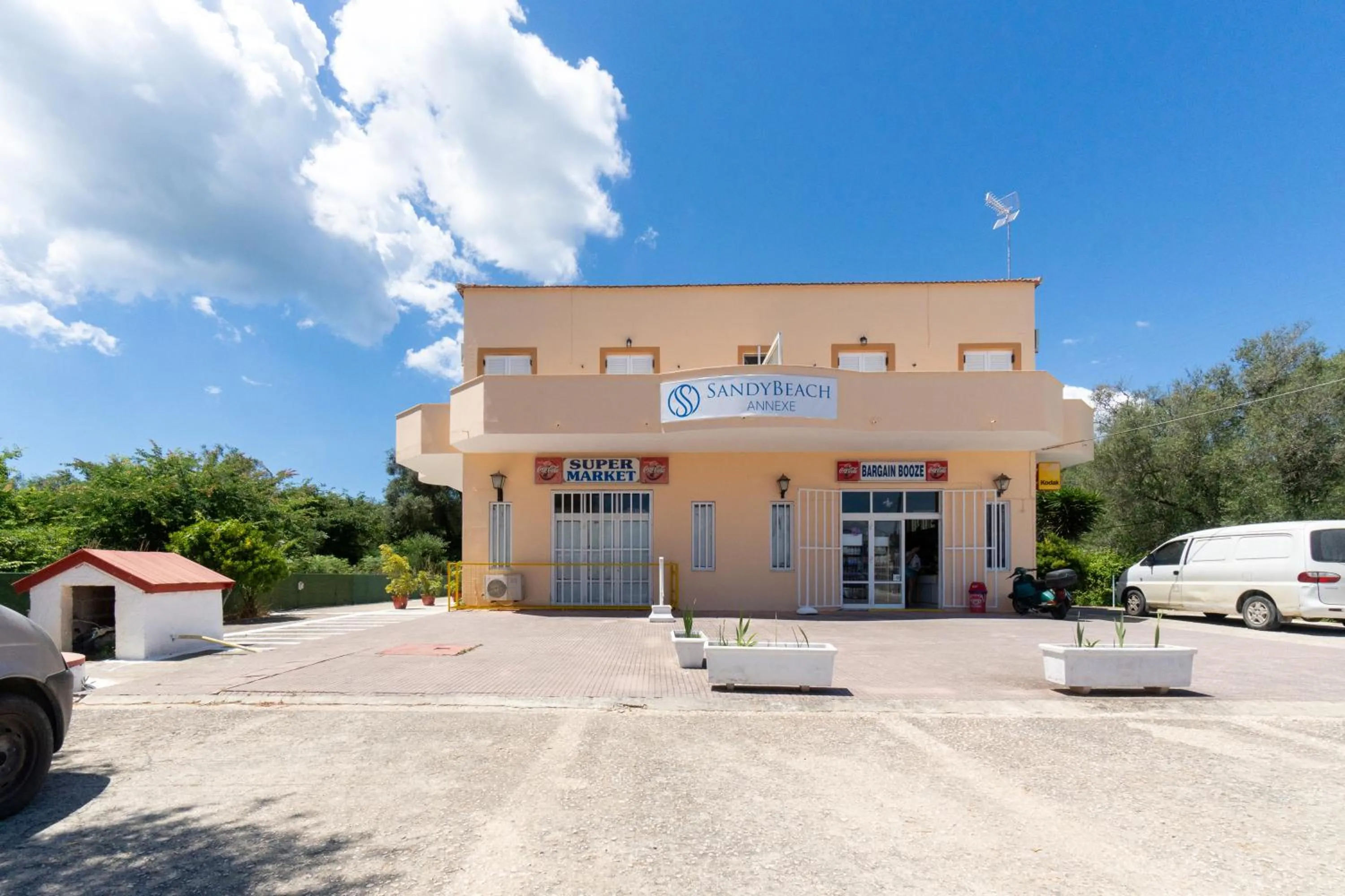 Property building in Sandy Beach Complex - Annexe Building