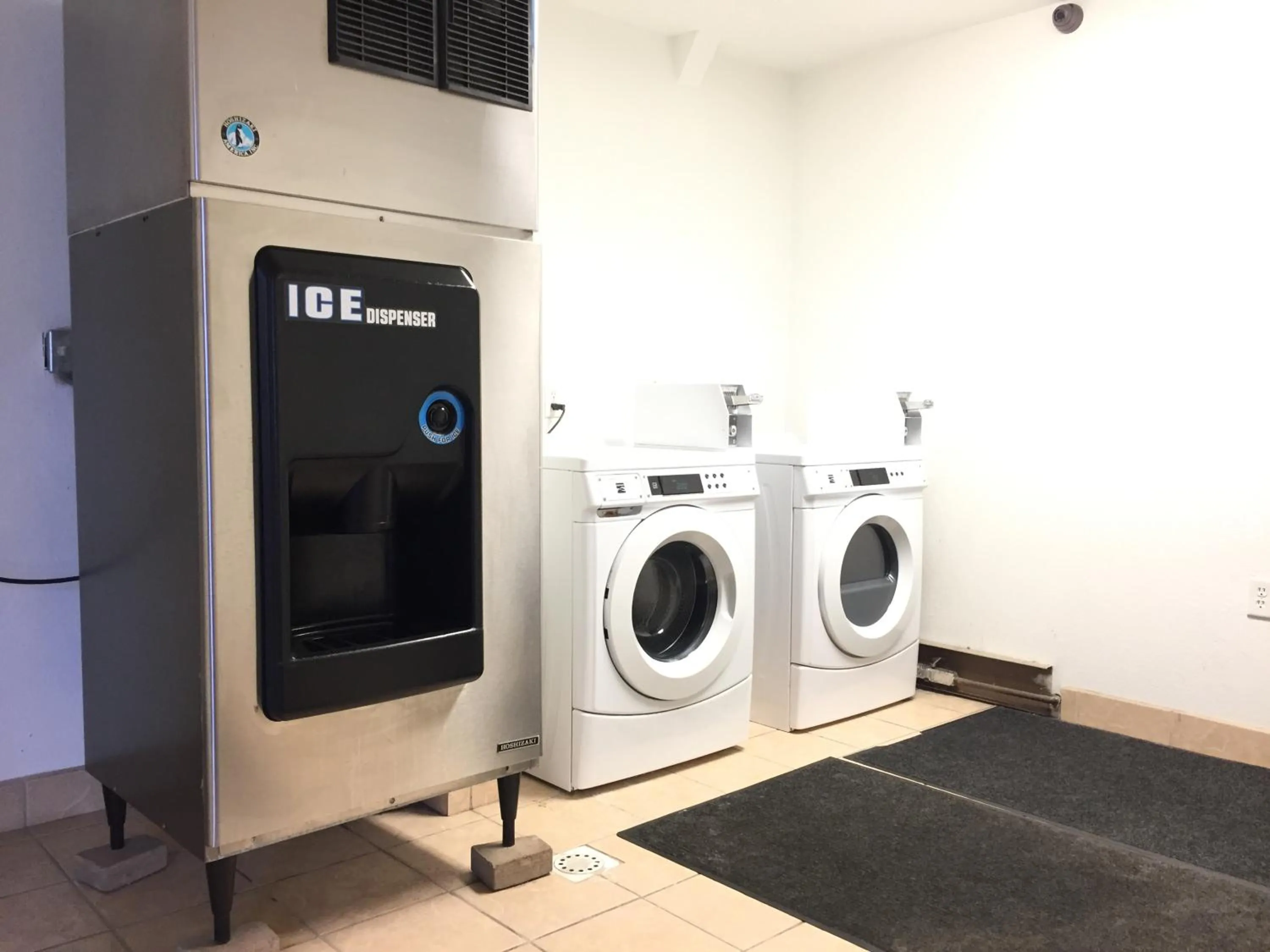 Burnsville Inn & Suites