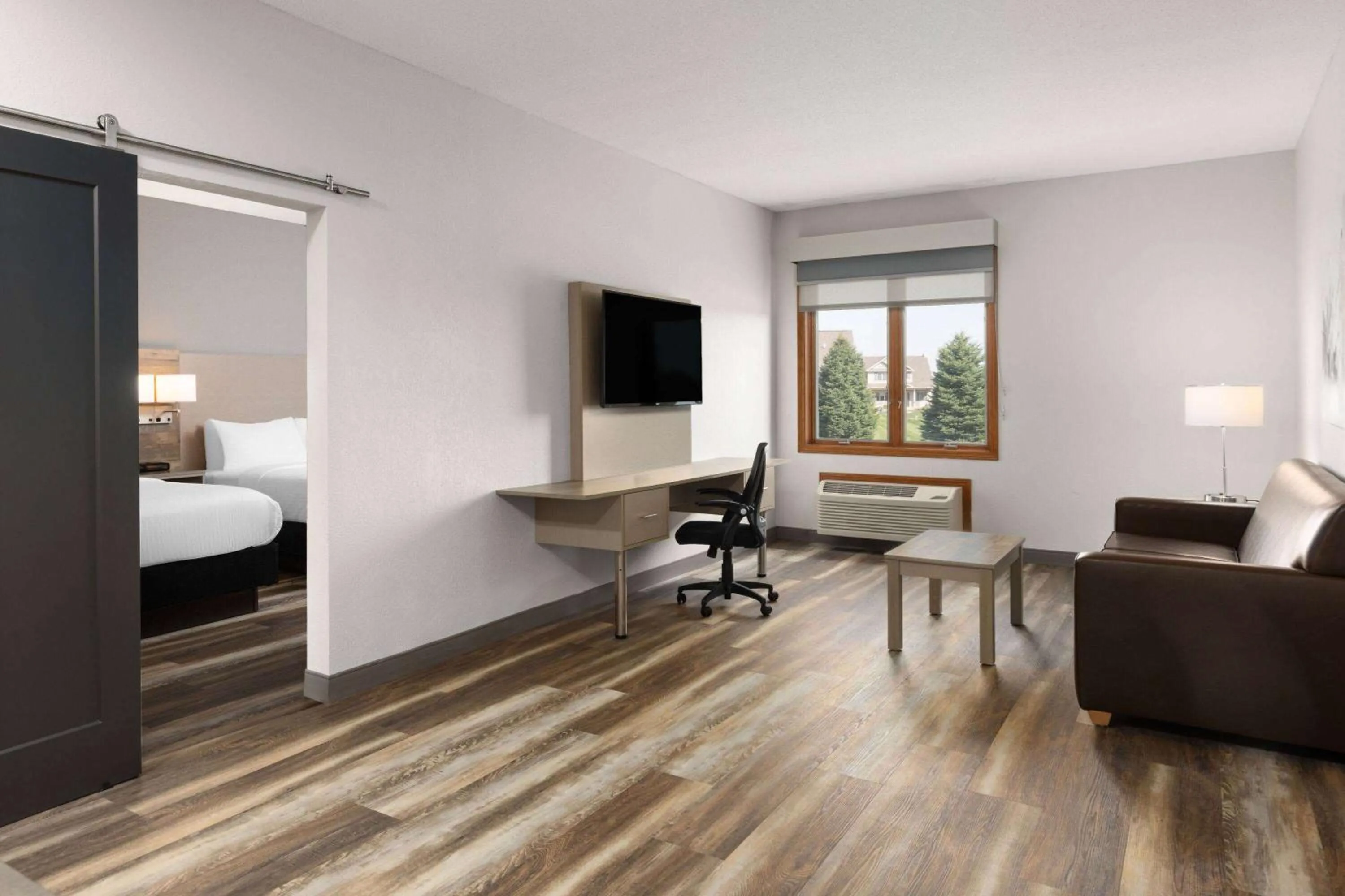 Photo of the whole room, Bed in Links Bos Landen Hotel & Spa of Pella, Trademark by Wyndham