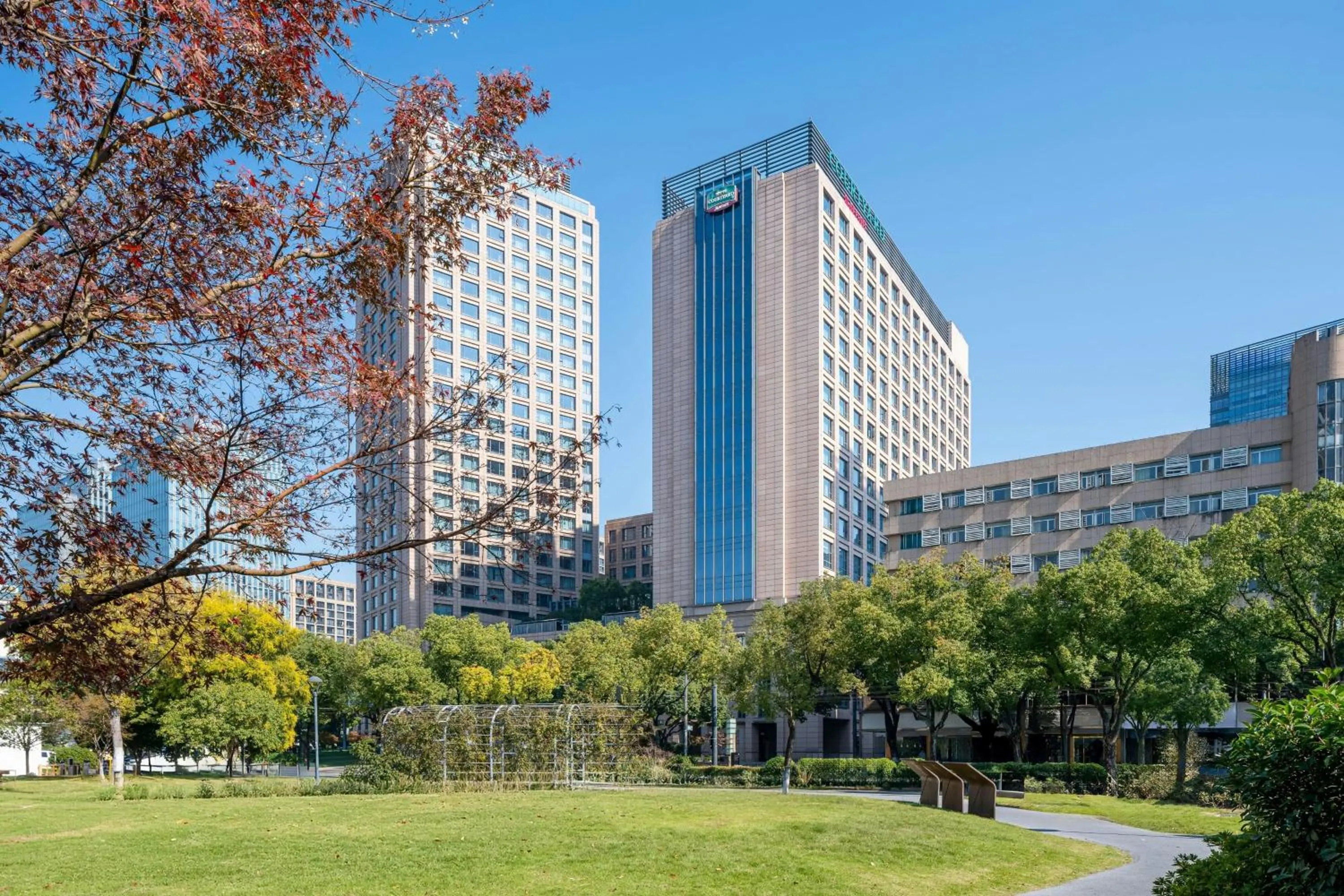 Property building in Courtyard by Marriott Hangzhou Wulin