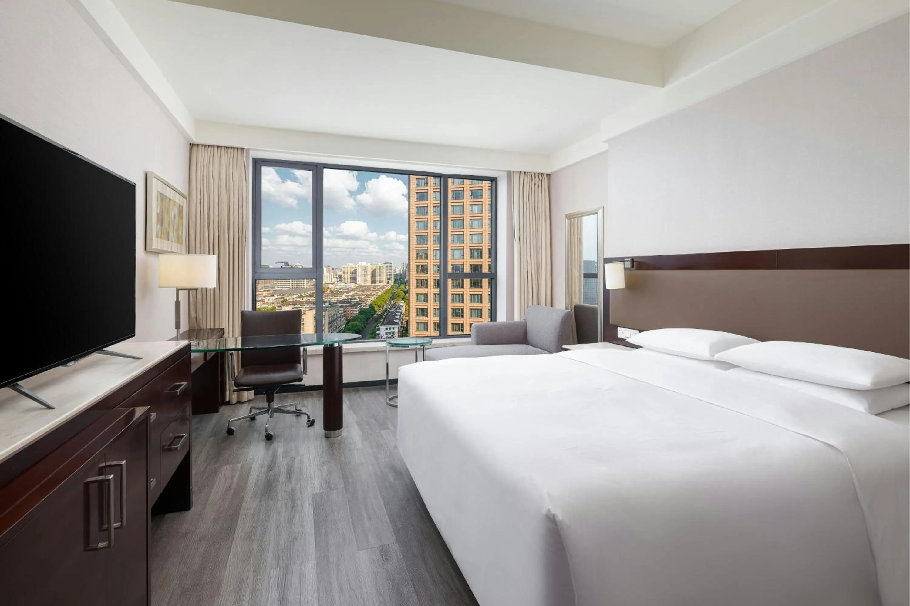 Bedroom, Bed in Courtyard by Marriott Hangzhou Wulin