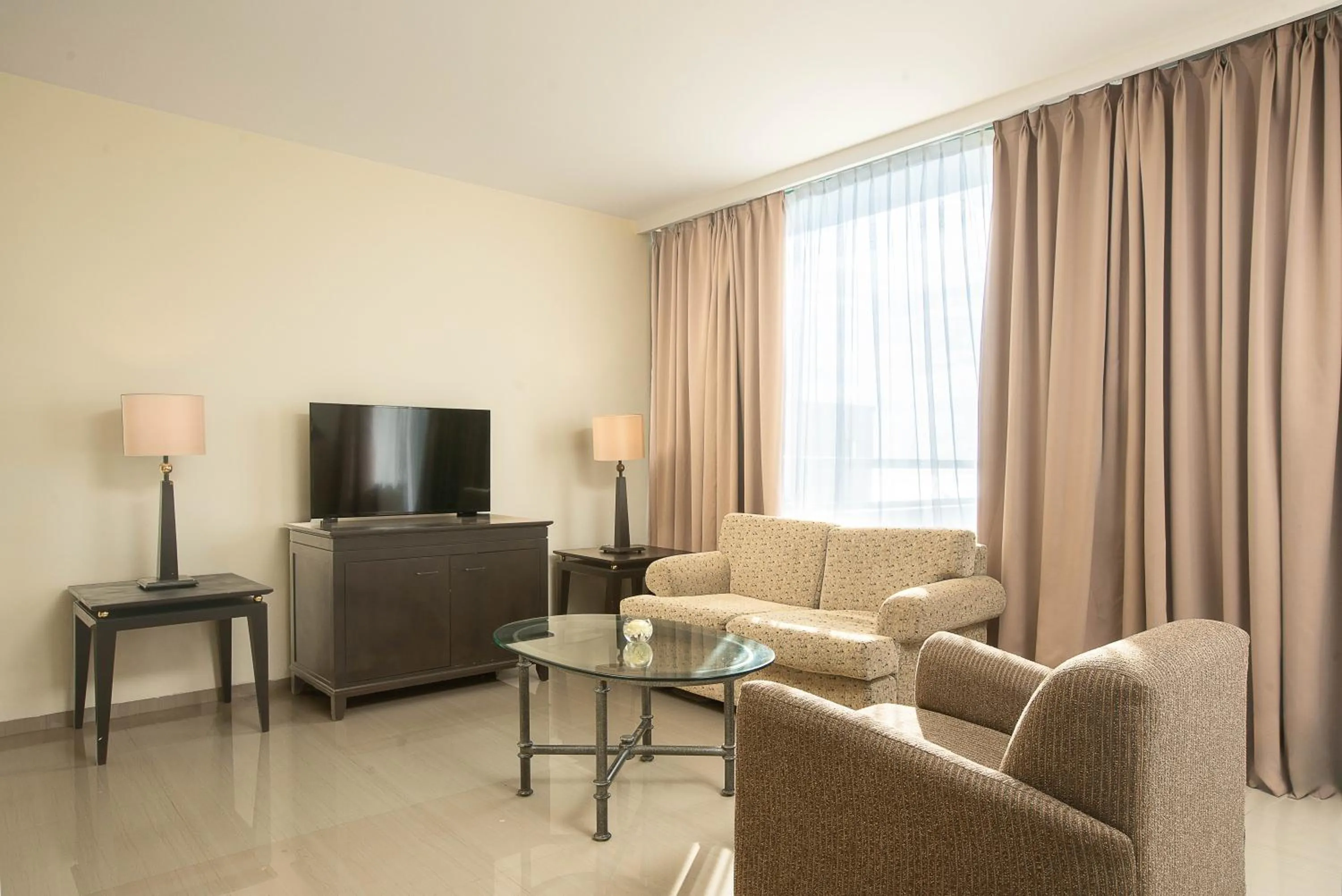 Living room in Aryaduta Manado