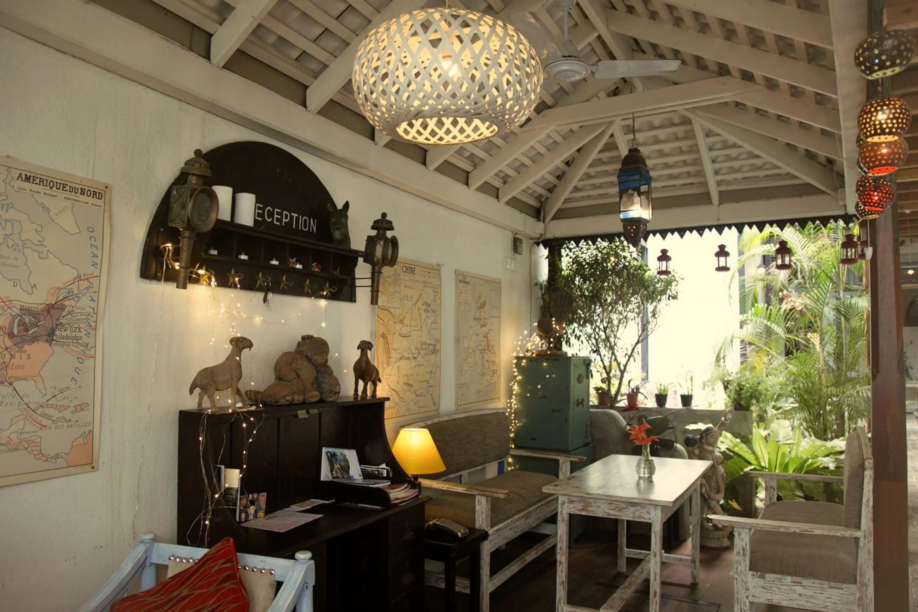 Patio in LE JARDIN DU FORT - GALLE