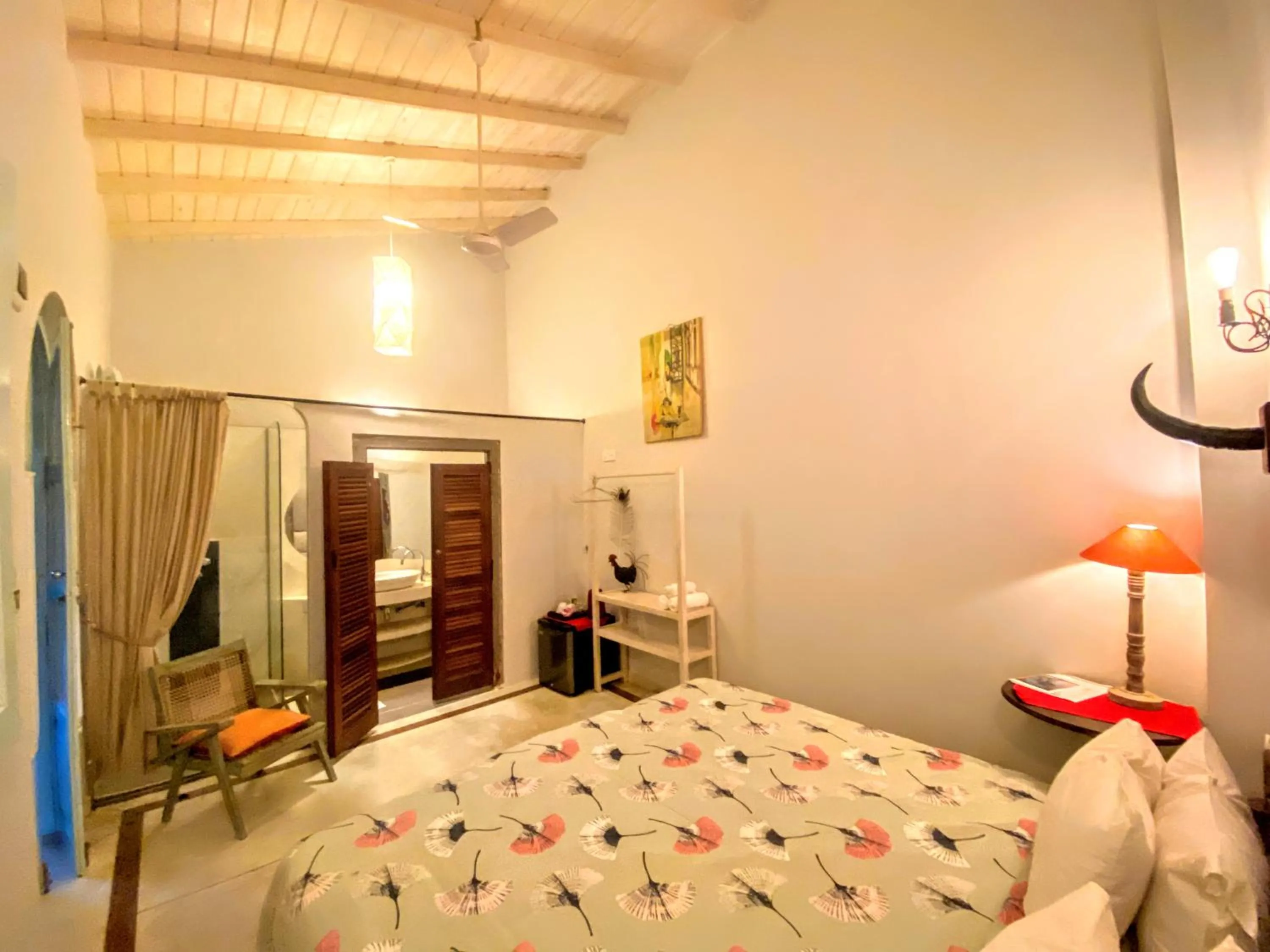 Bedroom, Bed in LE JARDIN DU FORT - GALLE