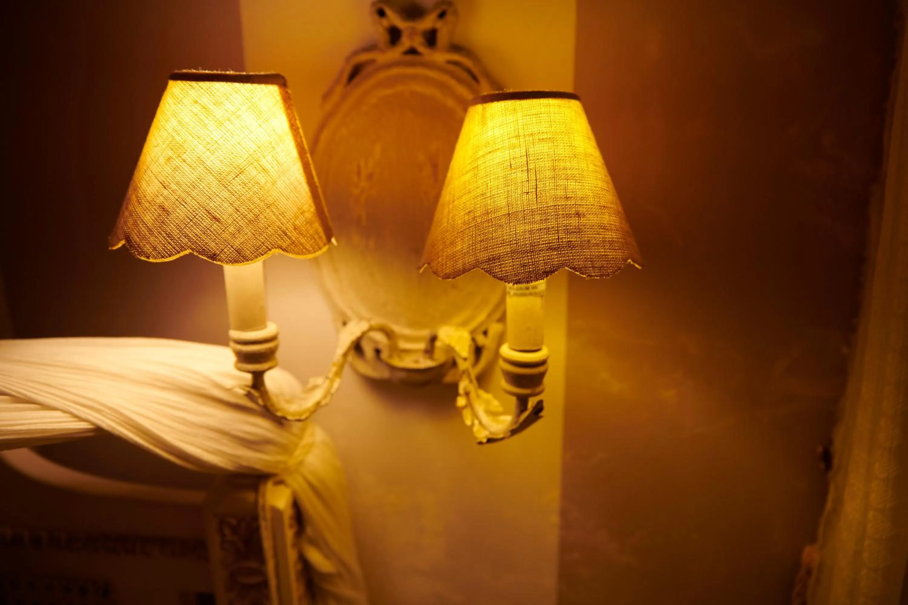 Bedroom, Bed in LE JARDIN DU FORT - GALLE