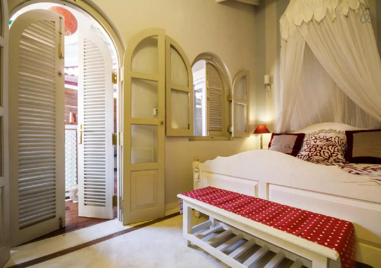 Photo of the whole room, Bed in LE JARDIN DU FORT - GALLE