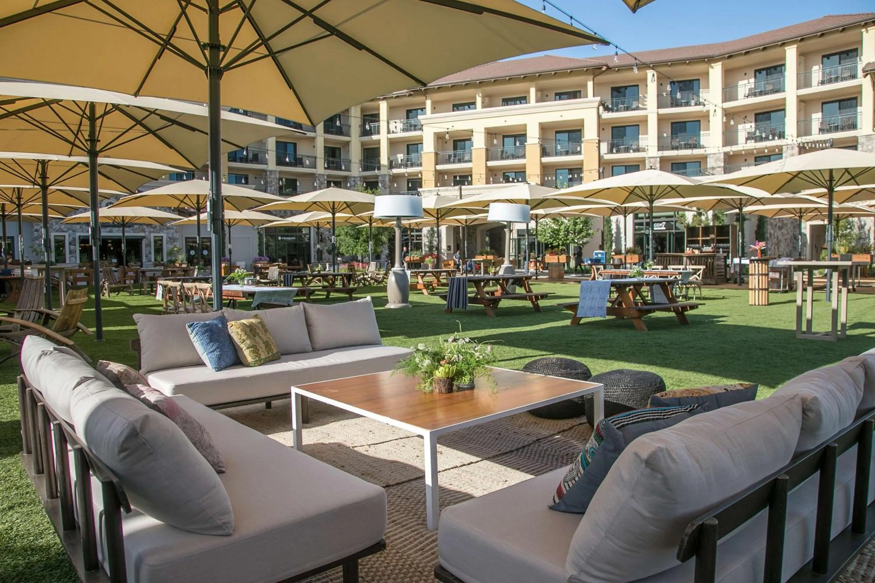 Property building in Grand Reserve at The Meritage