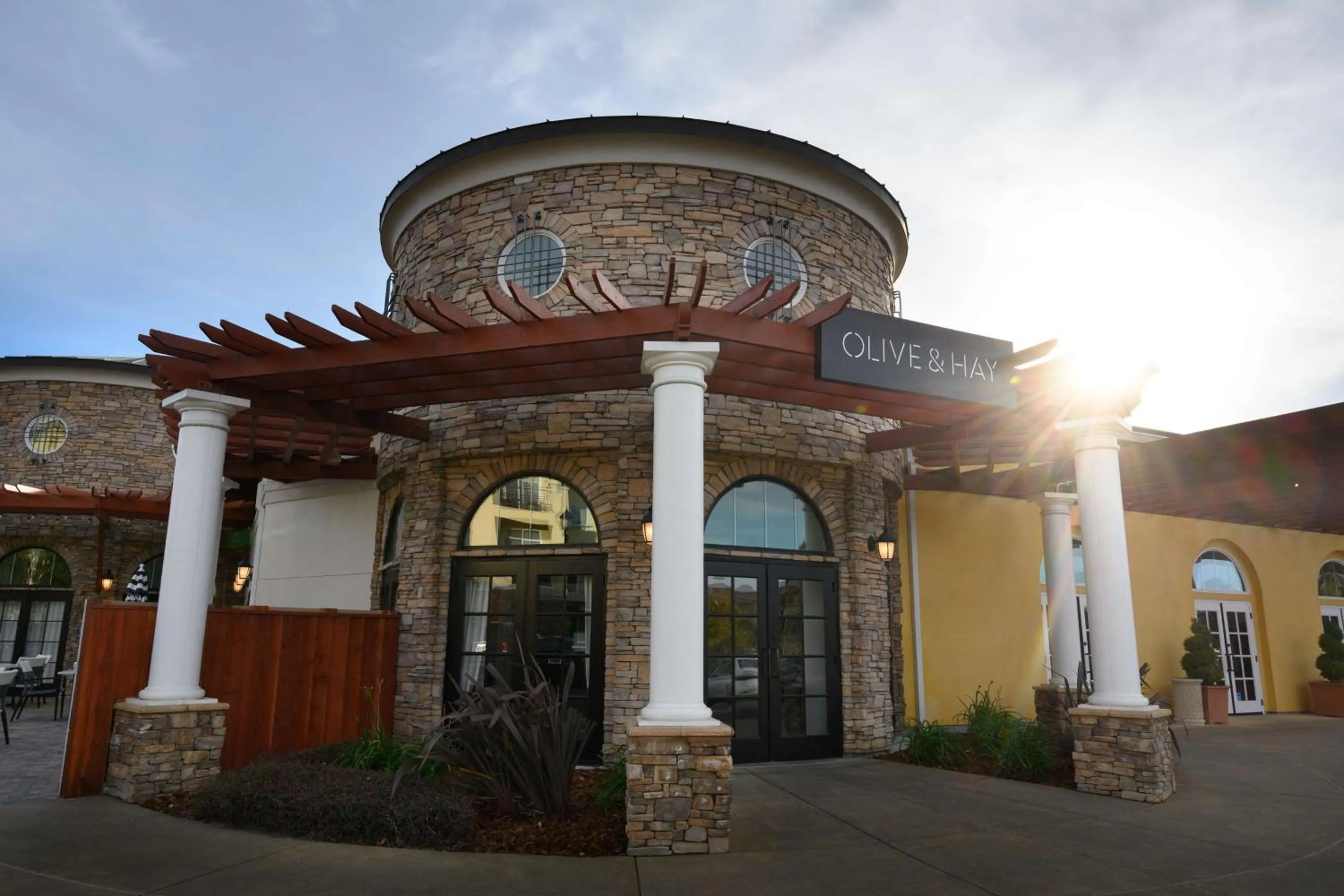 Restaurant/places to eat in Grand Reserve at The Meritage