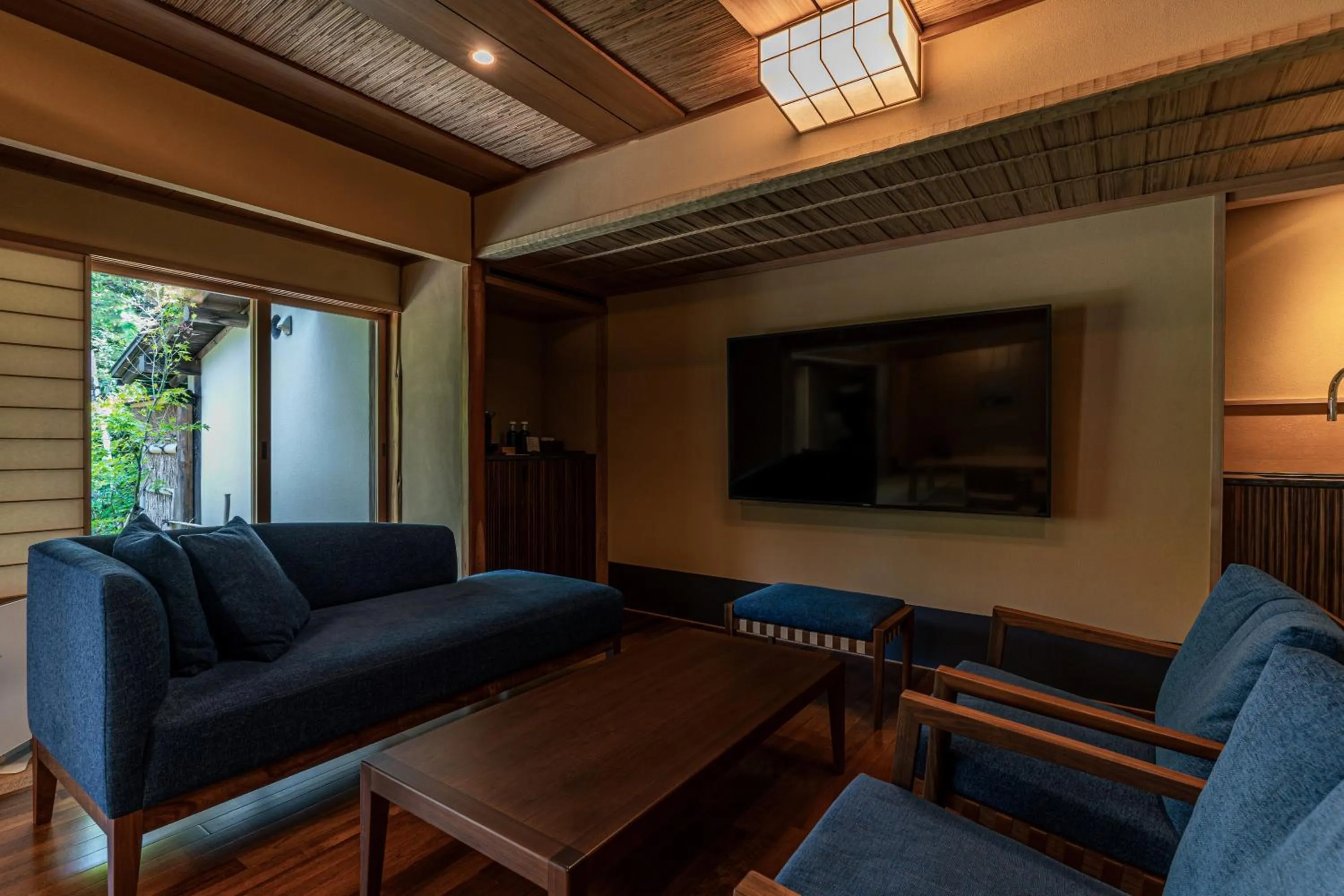 Photo of the whole room in Monjusou Shourotei