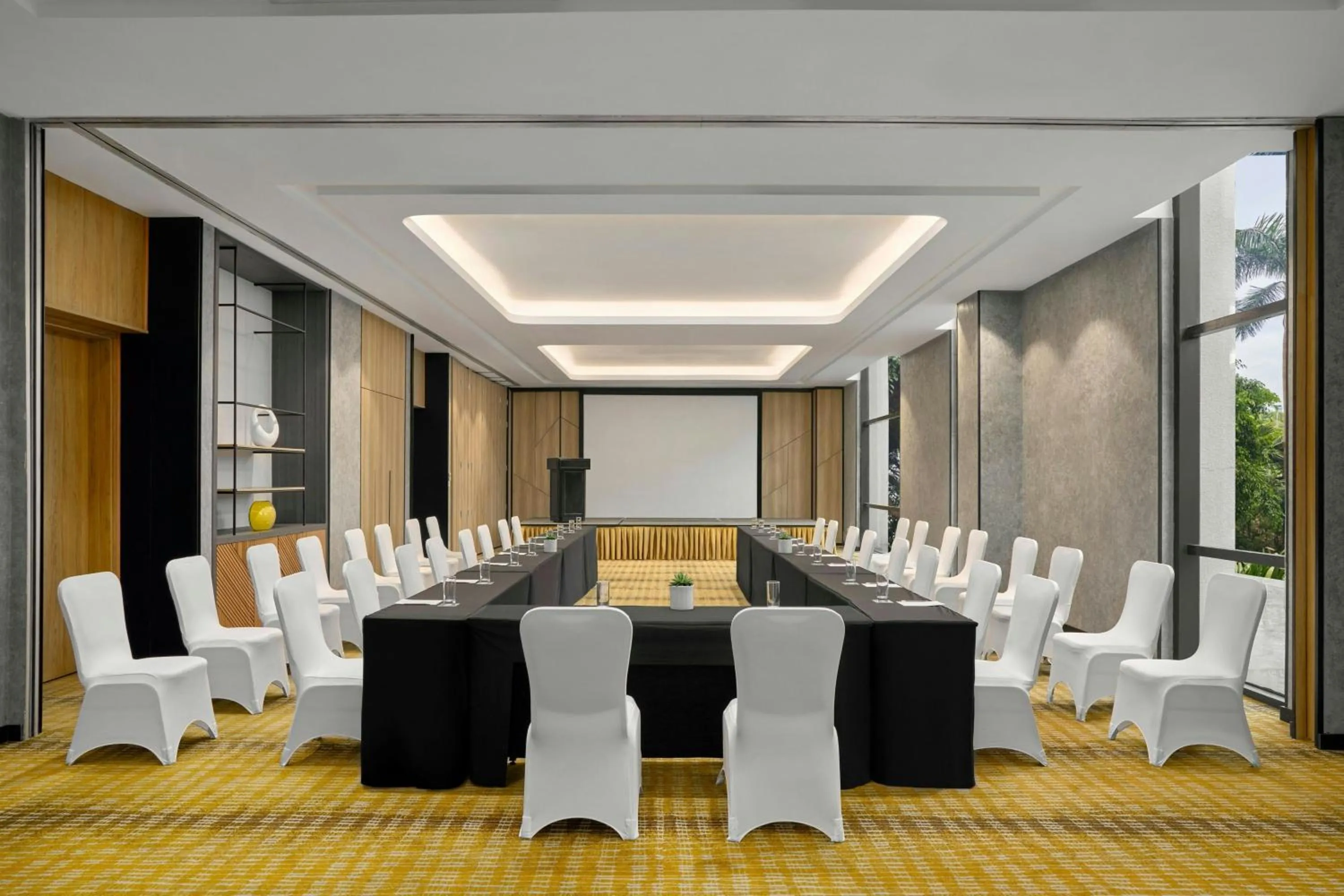 Meeting/conference room in Sheraton Hanoi West