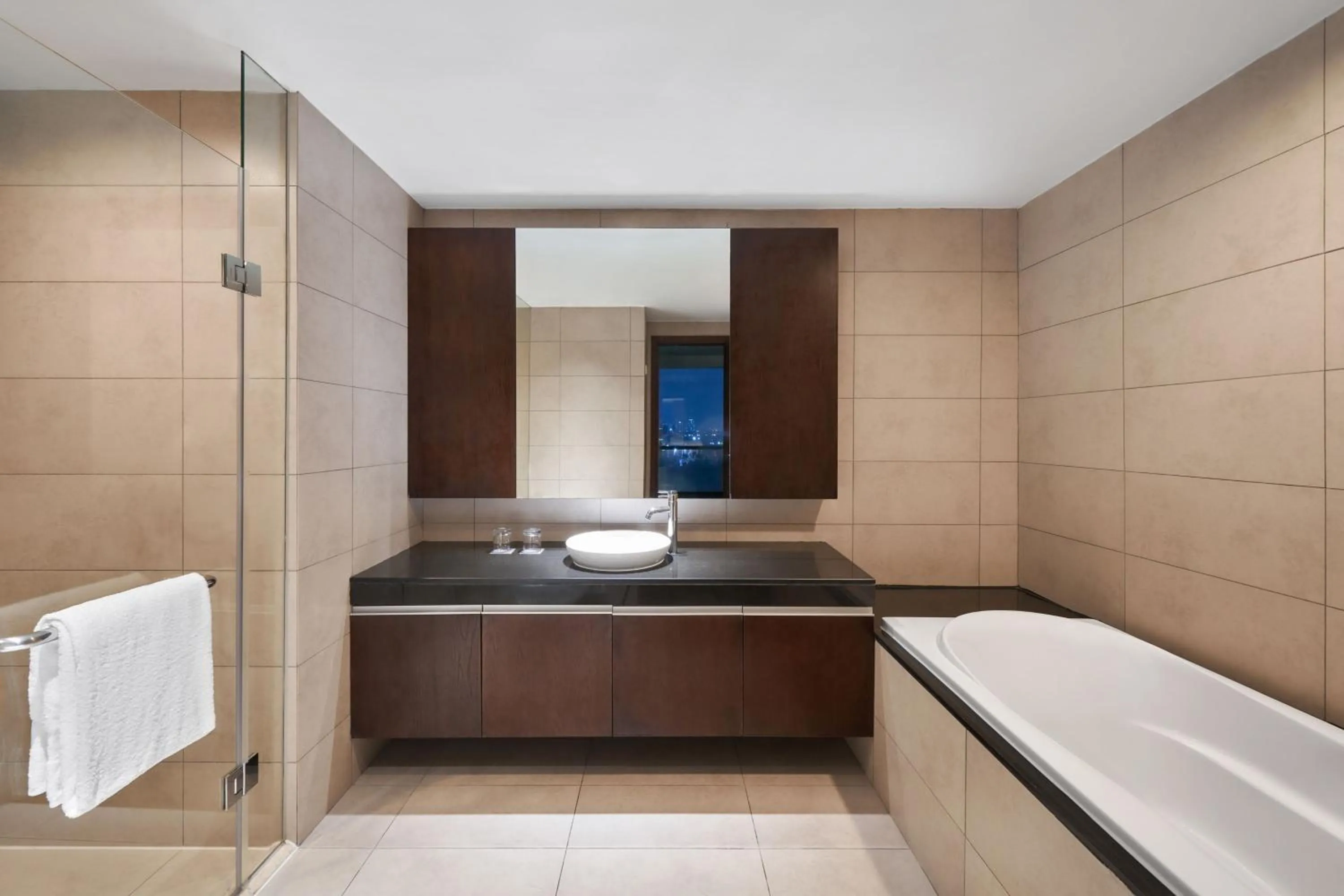 Bathroom in Sheraton Hanoi West