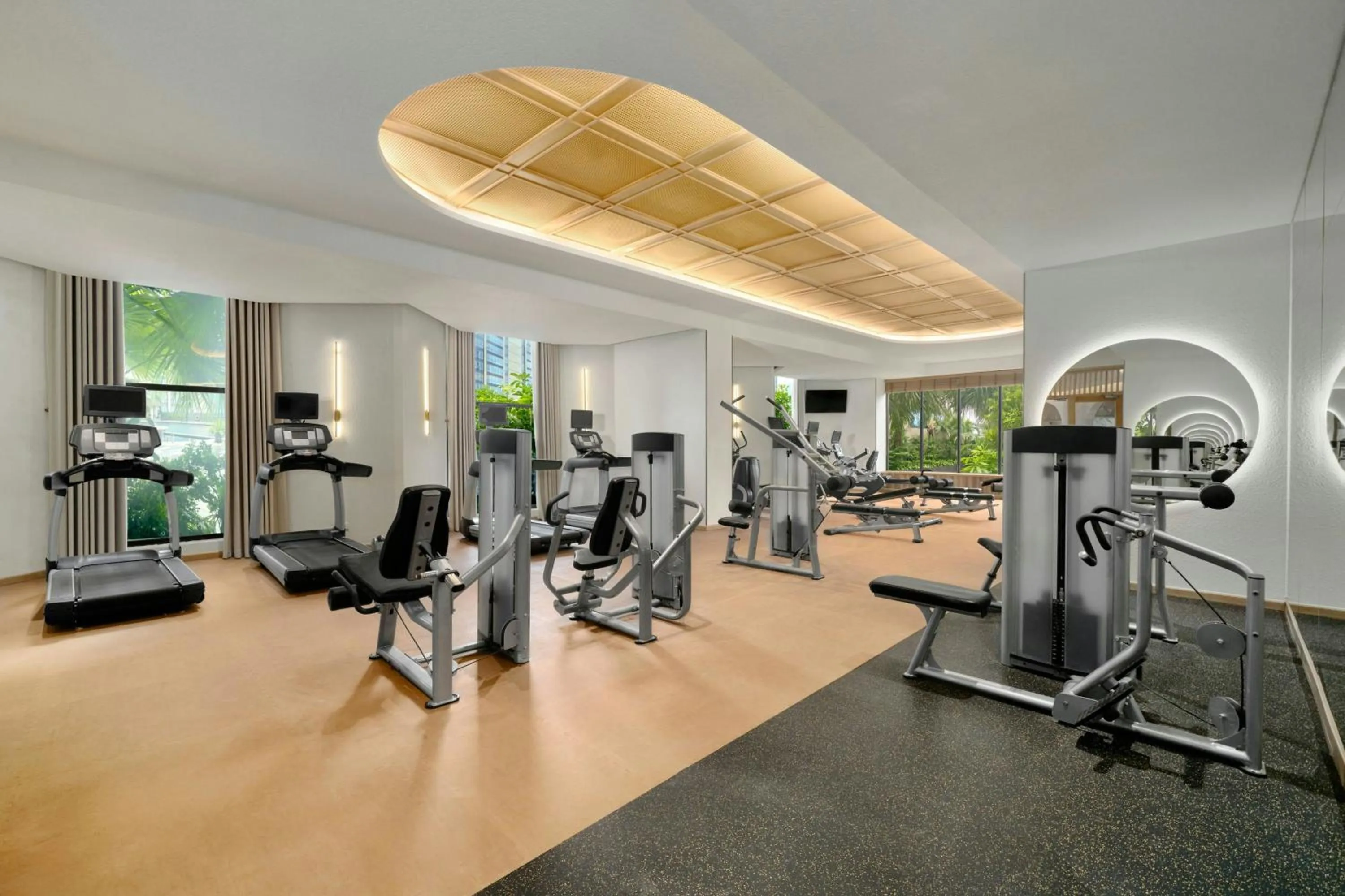 Fitness centre/facilities in Sheraton Hanoi West