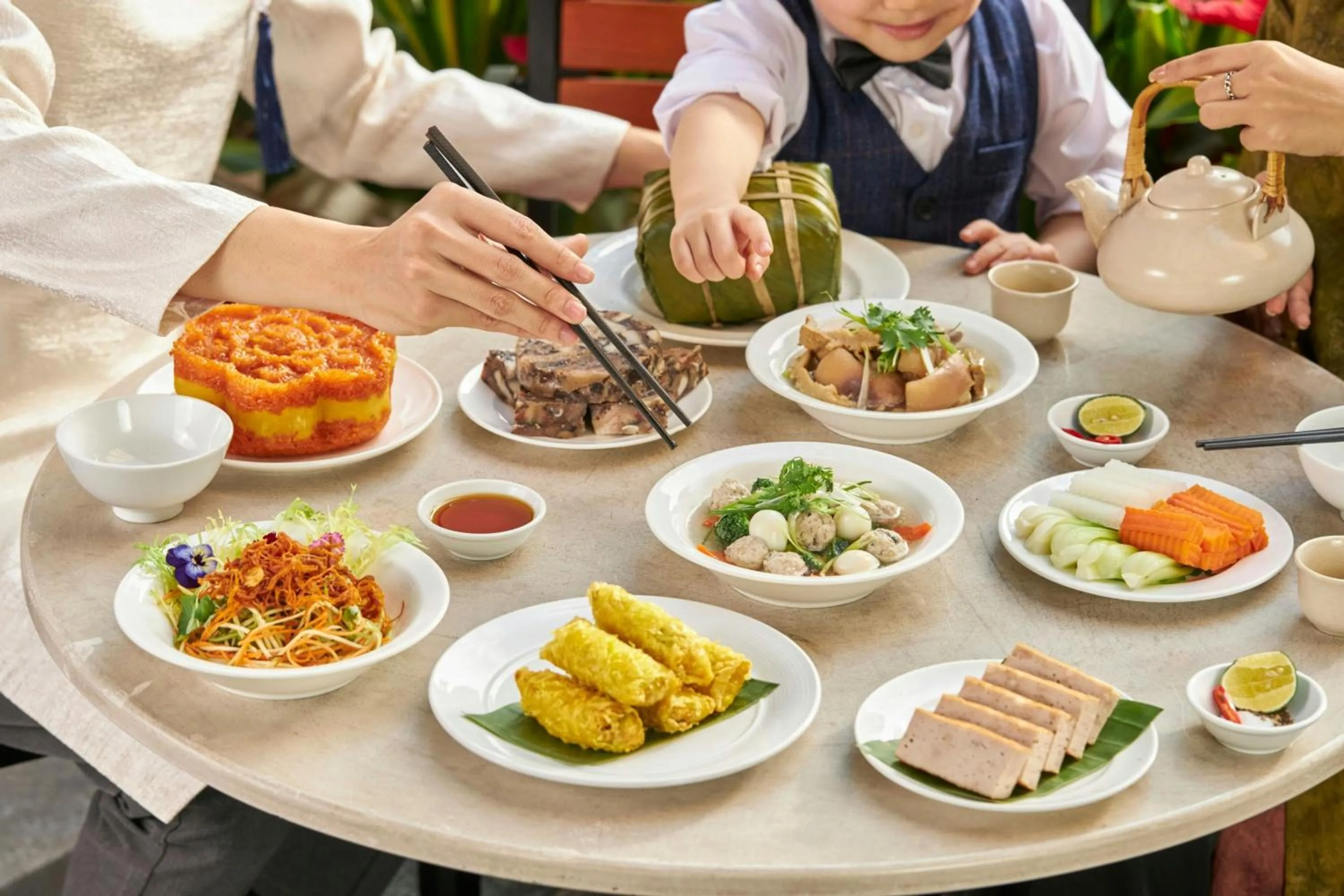 Restaurant/places to eat in Sheraton Hanoi West