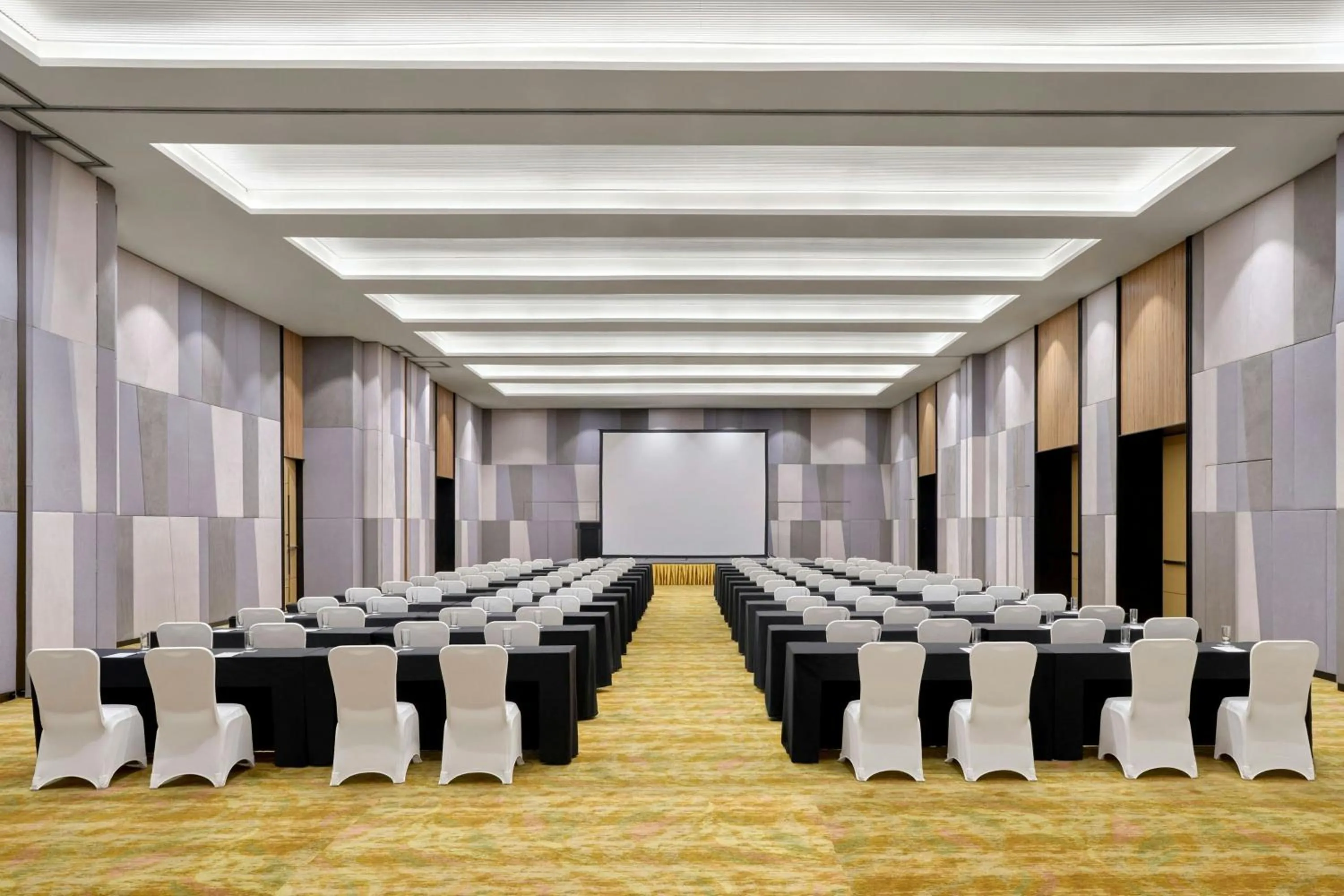 Meeting/conference room in Sheraton Hanoi West