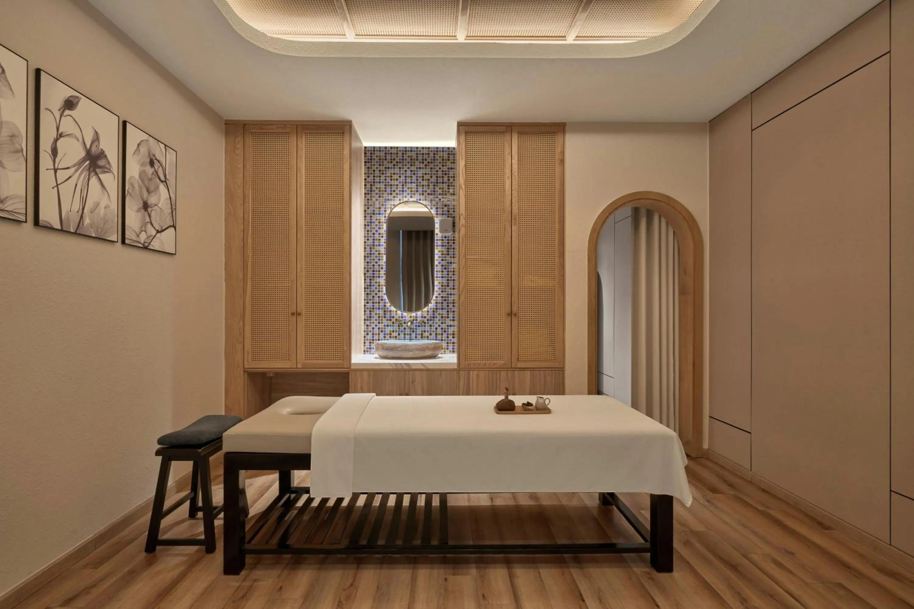 Spa and wellness centre/facilities, Bed in Sheraton Hanoi West