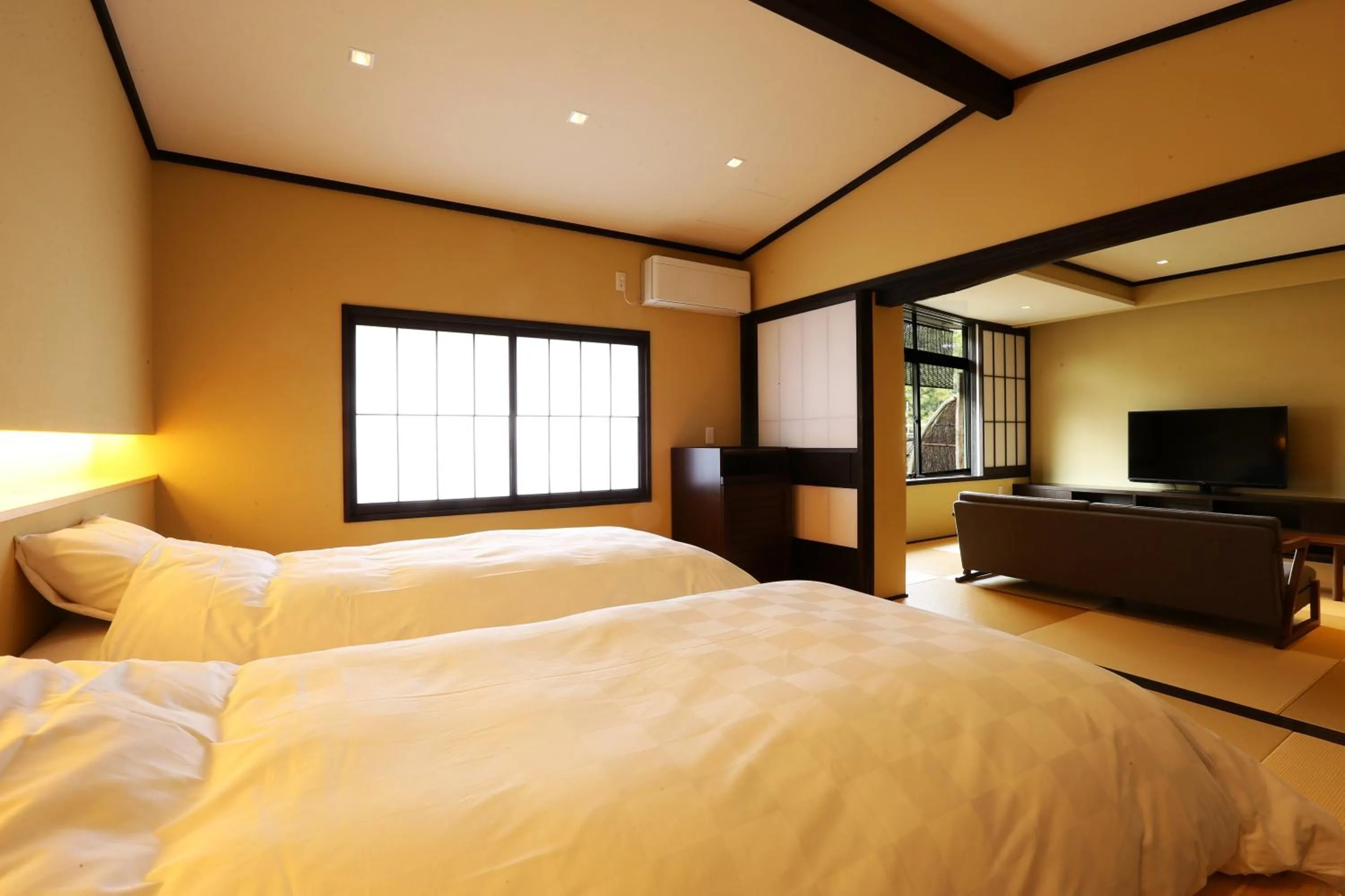 Bedroom, Bed in Taikyourou